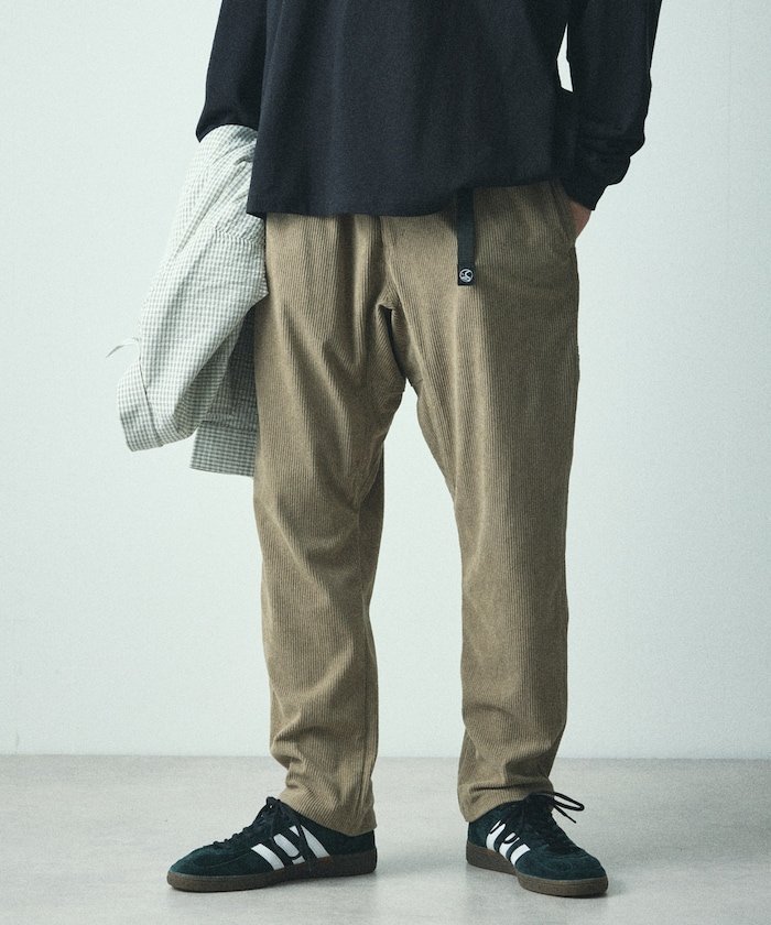 【フリークスストア/FREAK'S STORE】のベーシックシルエット コーデュロイ クライミング パンツ / テーパードシルエット 【限定展開】 25AW インテリア・キッズ・メンズ・レディースファッション・服の通販 founy(ファニー) 　ファッション　Fashion　メンズファッション　Fashion for Men　ボトムス　Bottoms　アウトドア　Outdoor Clothing　コーデュロイ　Corduroy, Cord Fabric　ストレッチ　Stretch, Stretchy Fabric　テーパード　Tapered, Tapered Pants　定番　Standard, Basic Item　人気　Popular, Best Seller　ベーシック　Basic, Essential　A/W・秋冬　Autumn/Winter　冬　Winter / This Winter　おすすめ　Recommended / Our Picks　2025年　2025　2025-2026秋冬・A/W　Autumn/Winter 2025–26 AW25–26　ベージュ|ID: prp329100004767285 ipo3291000000034524167