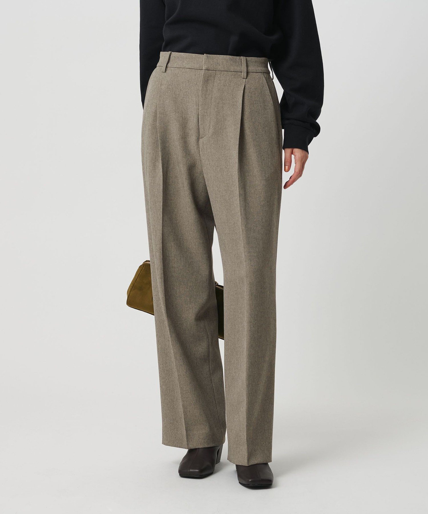 【ビューティ&ユース ユナイテッドアローズ/BEAUTY&YOUTH / UNITED ARROWS】のポリエステルブレンド バックゴムストレートパンツ 人気、トレンドファッション・服の通販 founy(ファニー) 　ファッション　Fashion　レディースファッション　Fashion for Women　パンツ　Pants & Trousers　バッグ　Bags　ウォーム　Warm Fabric　春　Spring　ジャケット　Jacket, Outerwear　スウェット / スエット　Sweatshirt, Sweatwear　ストレート　Straight, Straight Cut　セットアップ　Set-Up, Coordinated Outfit　センター　Center, Center Line　人気　Popular, Best Seller　ワイド　Wide, Wide Fit　A/W・秋冬　Autumn/Winter　S/S・春夏　SS, Spring/Summer, Warm Season　夏　Summer　ビジネス 仕事 通勤　Business / Work / Commuting　 other-1|ID: prp329100004767649 ipo3291000000034576940