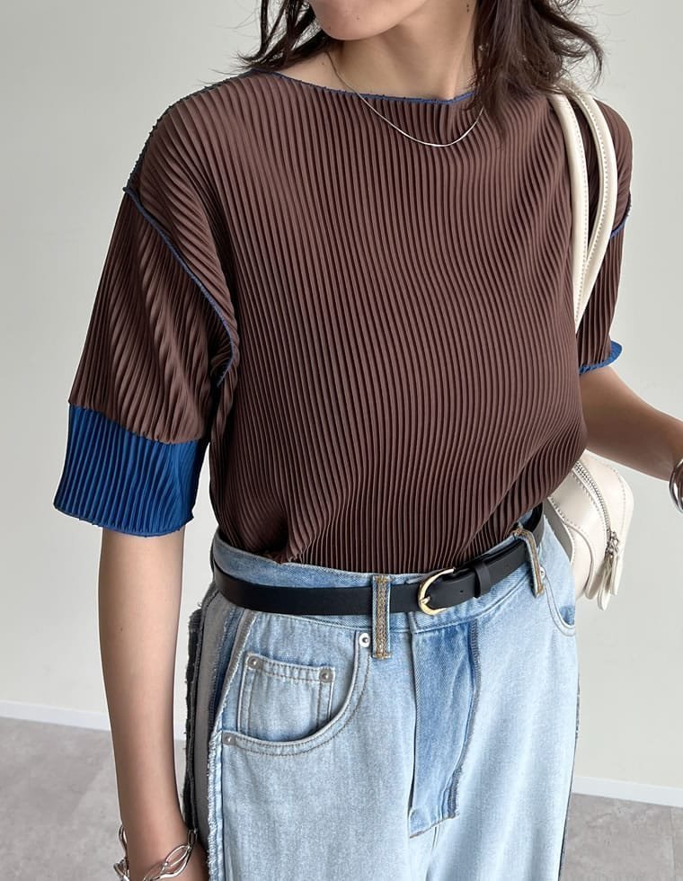 【リエディ/Re:EDIT】のプリーツ袖配色クルーネックトップス インテリア・キッズ・メンズ・レディースファッション・服の通販 founy(ファニー) 　ファッション　Fashion　レディースファッション　Fashion for Women　トップス・カットソー　Cut & Sew Tops　おすすめ　Recommended / Our Picks　スラックス　Slacks, Dress Pants　フィット　Fit, Slim Fit　フェミニン　Feminine, Girly　プリーツ　Pleats, Pleated　ブラウン|ID: prp329100004767671 ipo3291000000034528429