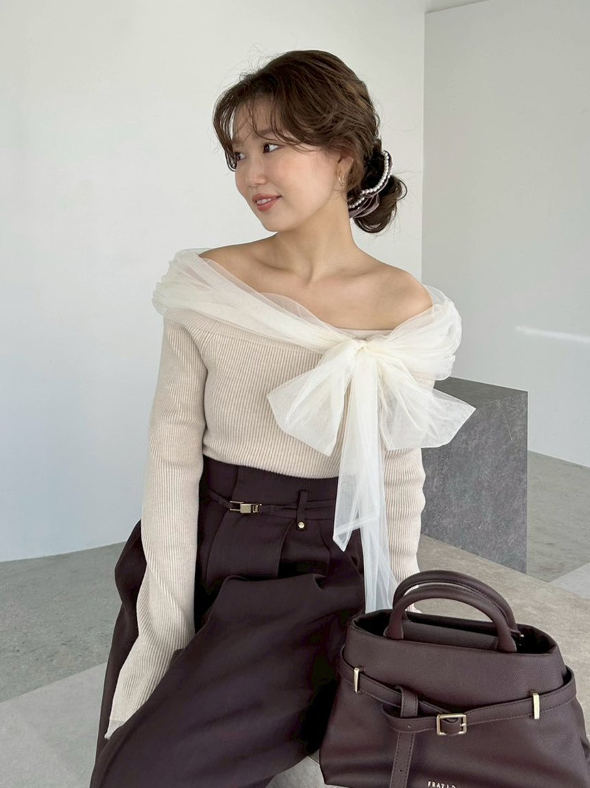 【フレイ アイディー/FRAY I.D】の3wayリボンオフショルニットプルオーバー インテリア・キッズ・メンズ・レディースファッション・服の通販 founy(ファニー) 　ファッション　Fashion　レディースファッション　Fashion for Women　トップス・カットソー　Cut & Sew Tops　ニット　Knit Tops & Sweaters　カジュアルプルオーバー・ニットトップス　Pullovers & Knit Tops / Casual Pullovers　コンパクト　Compact, Small Size　シンプル　Simple, Minimal　スマート　Smart, Elegant　チュール　Tulip, Tulip Motif　バランス　Balance, Style Balance　パーティ　Party, Party Style　ビッグ　Big, Oversized　フィット　Fit, Slim Fit　フォルム　Silhouette, Form　リボン　Ribbon, Bow　ワンショル　One Shoulder, Asymmetrical　LBEG[035]|ID: prp329100004767869 ipo3291000000034936621