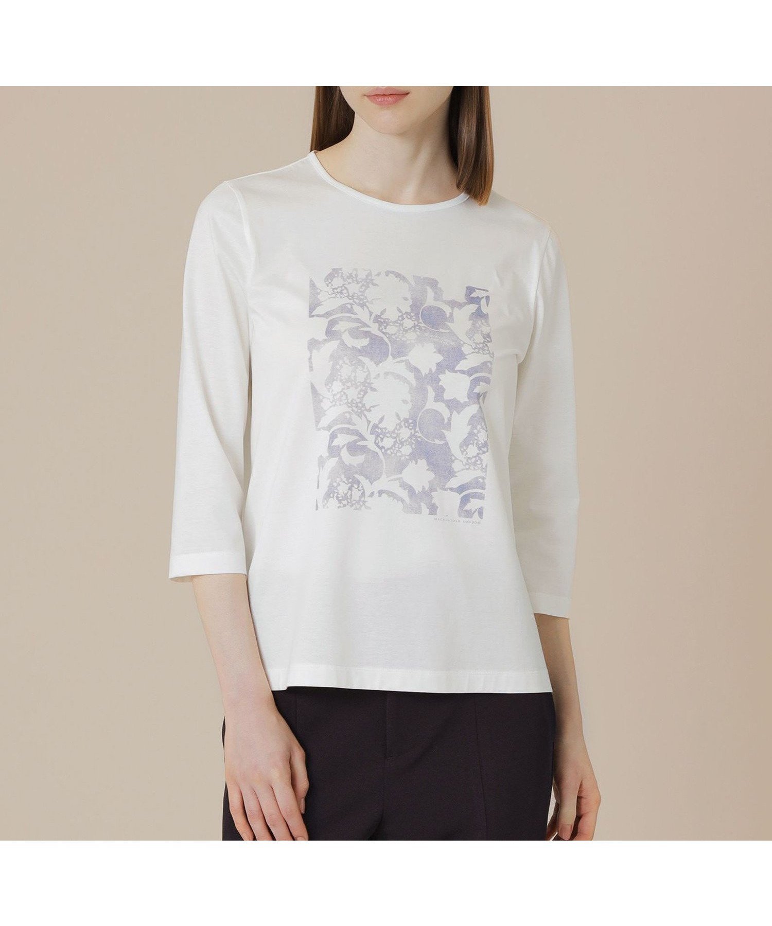 【マッキントッシュ ロンドン/MACKINTOSH LONDON】の【BIBURY FLOWER】シルエットバイブリープリントTシャツ 人気、トレンドファッション・服の通販 founy(ファニー) 　ファッション　Fashion　レディースファッション　Fashion for Women　トップス・カットソー　Cut & Sew Tops　シャツ・ブラウス・オフィスカジュアル　Elegant Blouses & Button-Ups　ロングTシャツ・Tシャツ　Longline T-Shirts & Tees　ウォッシャブル　Machine Washable　エレガント 上品　Elegant　春　Spring　秋　Autumn　ガーデン　Garden, Gardening　シルケット　Silket, Silky Cotton　パターン　Pattern, Design Print　フラワー　Flower, Floral　プリント　Print, Printed Pattern　モダン　Modern, Contemporary　モチーフ　Motif, Design Theme　冬　Winter / This Winter　 other-1|ID: prp329100004767912 ipo3291000000034531812
