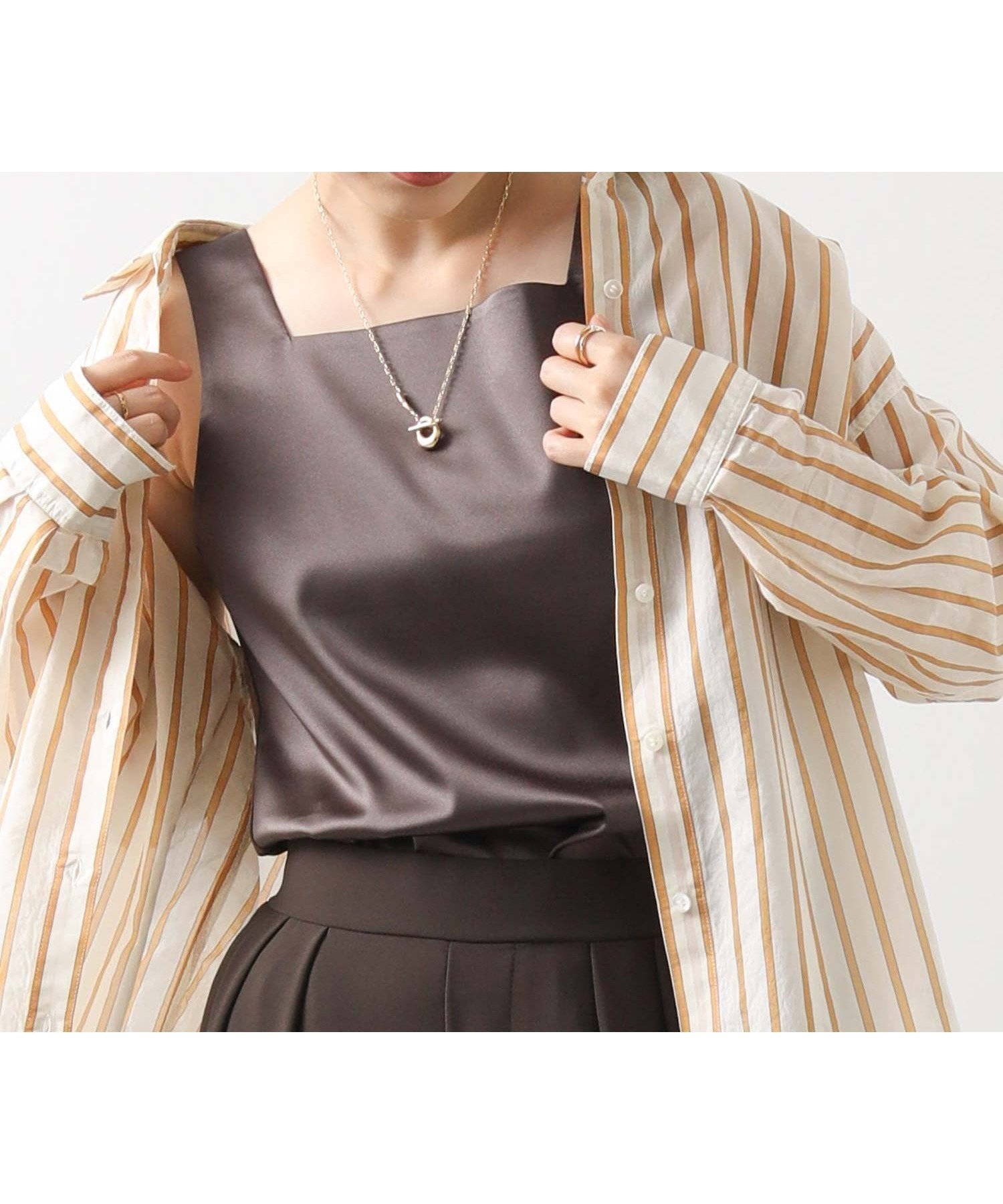 【グレディブリリアン/Gready Brilliant】のフロントサテンスクエアタンク インテリア・キッズ・メンズ・レディースファッション・服の通販 founy(ファニー) 　ファッション　Fashion　レディースファッション　Fashion for Women　インナー　Innerwear　カットソー　Cut and Sewn Top　サテン　Satin, Glossy Fabric　スクエア　Square, Square Shape　ストレッチ　Stretch, Stretchy Fabric　タンク　Tank Top, Sleeveless Top　デコルテ　Décolleté, Neckline　ラップ　Wrap, Wrap Design　エレガント 上品　Elegant　秋　Autumn　BRW|ID: prp329100004767934 ipo3291000000034532073