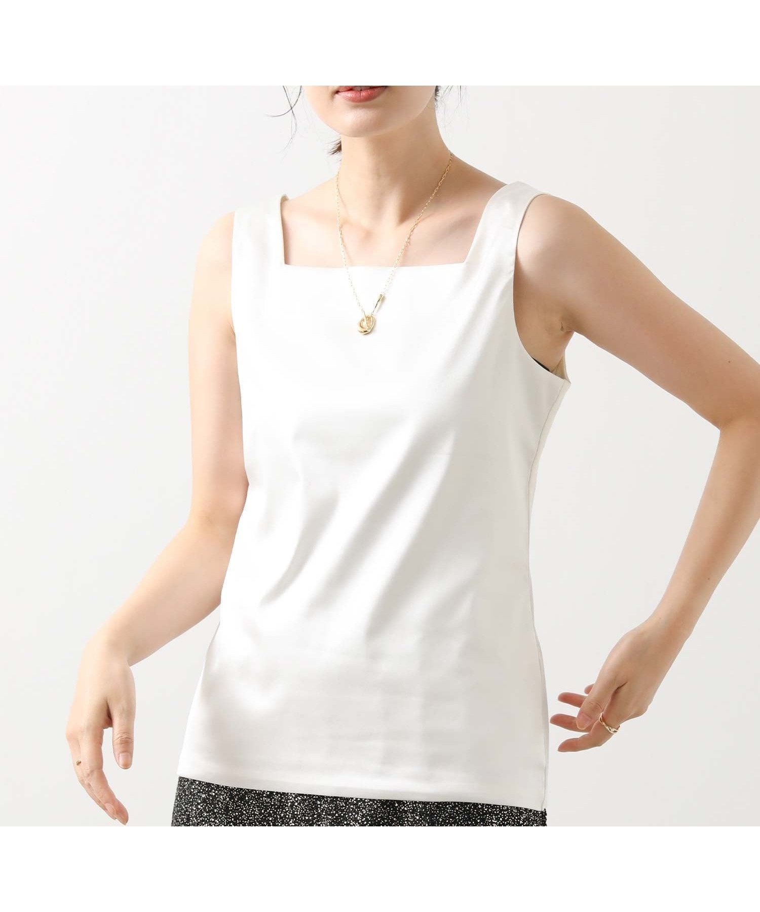 【グレディブリリアン/Gready Brilliant】のフロントサテンスクエアタンク インテリア・キッズ・メンズ・レディースファッション・服の通販 founy(ファニー) 　ファッション　Fashion　レディースファッション　Fashion for Women　インナー　Innerwear　カットソー　Cut and Sewn Top　サテン　Satin, Glossy Fabric　スクエア　Square, Square Shape　ストレッチ　Stretch, Stretchy Fabric　タンク　Tank Top, Sleeveless Top　デコルテ　Décolleté, Neckline　ラップ　Wrap, Wrap Design　エレガント 上品　Elegant　秋　Autumn　OFF|ID: prp329100004767934 ipo3291000000034532076