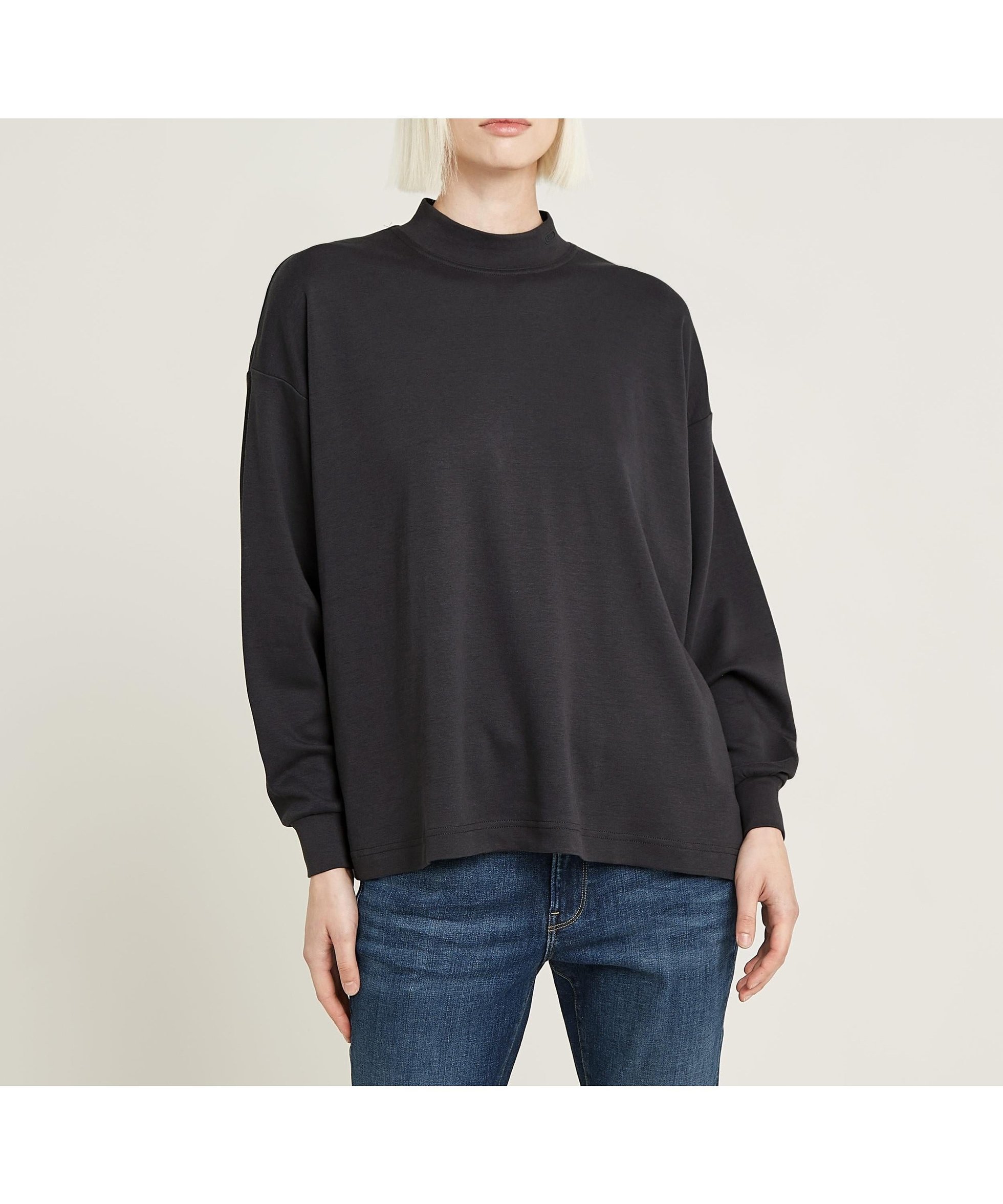 【ジースター ロゥ/G-Star RAW】の【公式ショップ】Moto Logo XXL Mock Top/オーバーサイズモックネックブランドロゴロングスリーブTシャツ 人気、トレンドファッション・服の通販 founy(ファニー) 　ファッション　Fashion　レディースファッション　Fashion for Women　トップス・カットソー　Cut & Sew Tops　シャツ・ブラウス・オフィスカジュアル　Elegant Blouses & Button-Ups　ロングTシャツ・Tシャツ　Longline T-Shirts & Tees　カフス　Cuff Design　グラフィック　Graphic, Graphic Design　ショルダー　Shoulder, Shoulder Strap　スリーブ　Sleeve, Long Sleeve / Short Sleeve　プリント　Print, Printed Pattern　モックネック　Mock Neck, Short Turtleneck　ロング　Long, Long-Length　 other-1|ID: prp329100004768173 ipo3291000000034534966