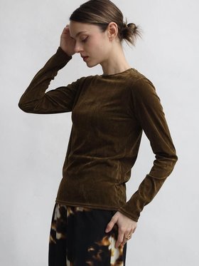 【ラシュッド/LASUD】のフロッキーベロアクルーネックトップス 人気、トレンドファッション・服の通販 founy(ファニー) ファッション Fashion レディースファッション Fashion for Women トップス・カットソー Cut & Sew Tops ベロアトップス Velour Tops / Velvet-Look Items インナー Innerwear ジャケット Jacket, Outerwear バランス Balance, Style Balance フィット Fit, Slim Fit |ID:prp329100004768491