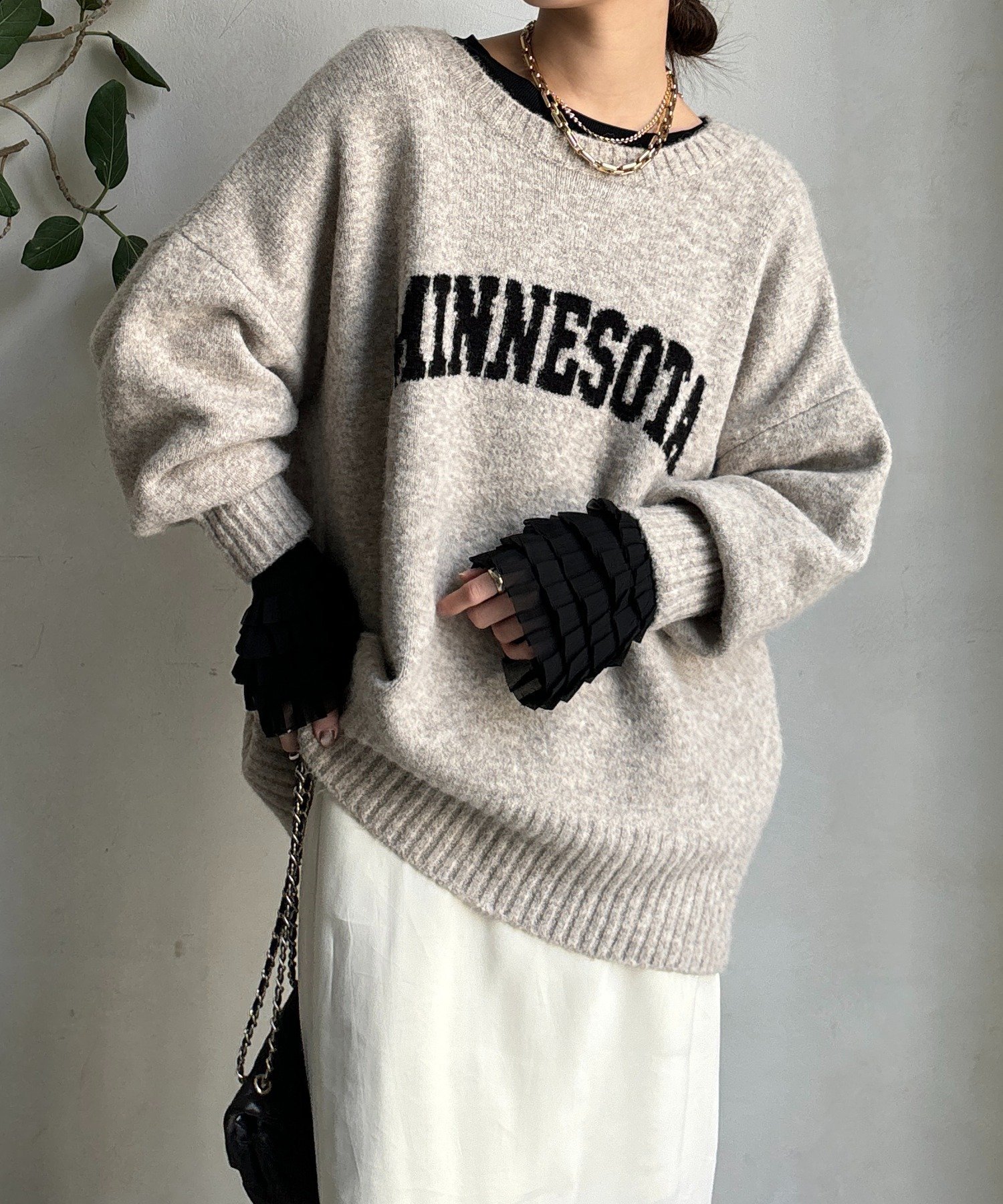 【ドゥドゥ/DouDou】の袖フリルトップス インテリア・キッズ・メンズ・レディースファッション・服の通販 founy(ファニー) 　ファッション　Fashion　レディースファッション　Fashion for Women　トップス・カットソー　Cut & Sew Tops　シンプル　Simple, Minimal　スマート　Smart, Elegant　雑誌　Magazine, Fashion Magazine　フィット　Fit, Slim Fit　フリル　Frill, Ruffle　A/W・秋冬　Autumn/Winter　冬　Winter / This Winter　再入荷　Restock / Back in Stock　エレガント 上品　Elegant　2025年　2025　2025-2026秋冬・A/W　Autumn/Winter 2025–26 AW25–26　ブラック|ID: prp329100004768557 ipo3291000000035124720