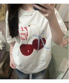 【チェルカ/CERCA】のHALEY PESCA/HALEY PESCA/チェーリープリント 半袖 オーバーTシャツ 人気、トレンドファッション・服の通販 founy(ファニー) ファッション Fashion レディースファッション Fashion for Women トップス・カットソー Cut & Sew Tops シャツ・ブラウス・オフィスカジュアル Elegant Blouses & Button-Ups ロングTシャツ・Tシャツ Longline T-Shirts & Tees ガーリー Girly, Feminine Style グラフィック Graphic, Graphic Design チェリー Cherry, Cherry Pattern チェーン Chain, Chain Strap プリント Print, Printed Pattern ベーシック Basic, Essential 半袖 Short Sleeve, Half Sleeve モチーフ Motif, Design Theme 再入荷 Restock / Back in Stock 夏 Summer thumbnail ホワイト|ID: prp329100004768568 ipo3291000000034586765