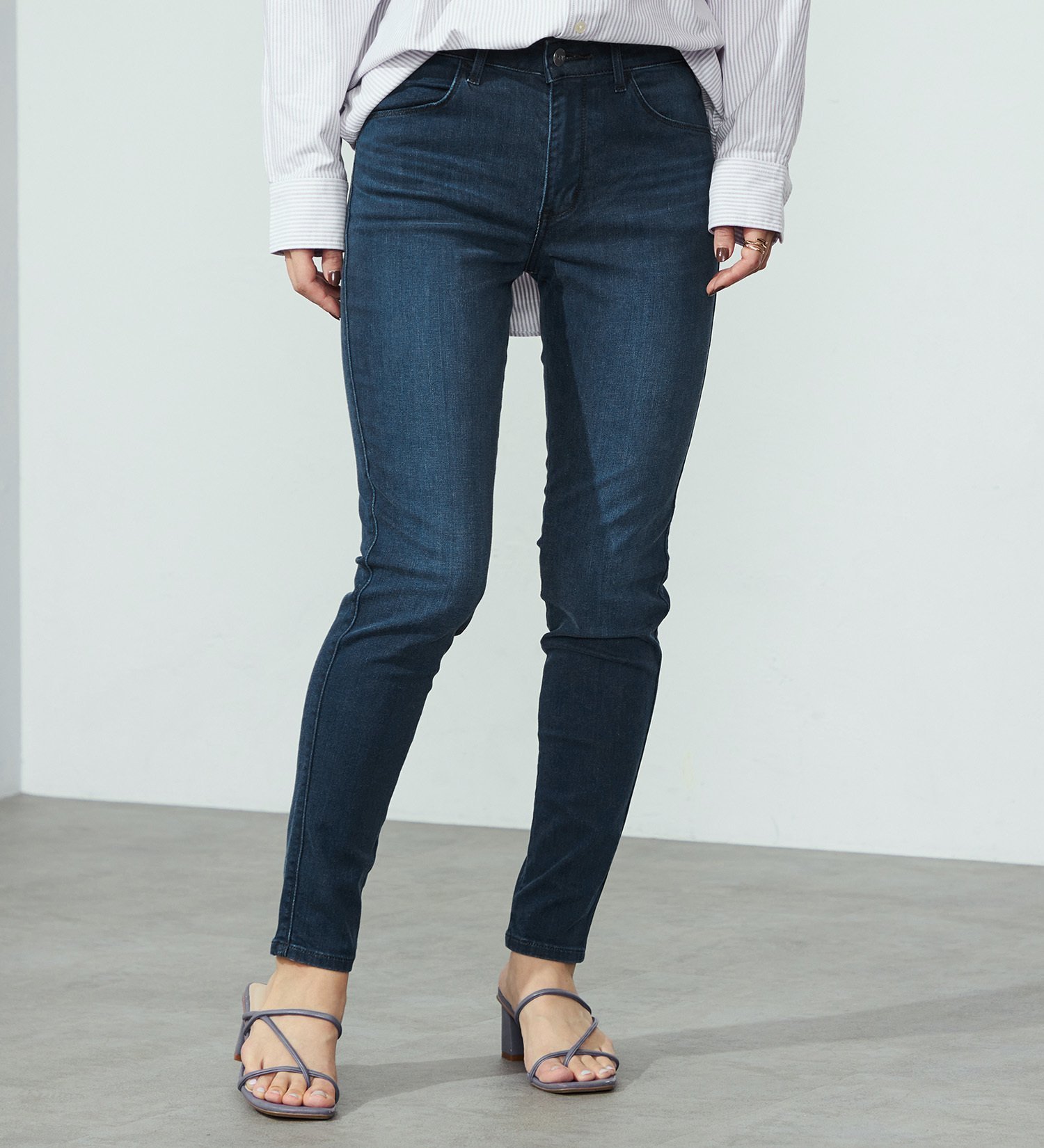 【その他のブランド/Other】のLee 【EC別注】強ストレッチスキニーデニムパンツ インテリア・キッズ・メンズ・レディースファッション・服の通販 founy(ファニー) ファッション Fashion レディースファッション Fashion for Women パンツ Pants & Trousers デニムパンツ・ジーンズ・美脚デニム Denim Jeans & Pants おすすめ Recommended / Our Picks シンプル Simple, Minimal スポーツ Sports, Activewear トレンド Trend, Trending Now パターン Pattern, Design Print ベーシック Basic, Essential レギンス Leggings, Stretch Pants ロング Long, Long-Length 人気 Popular, Best Seller 別注 Limited Edition, Custom Order 濃色ブルー|ID: prp329100004768600 ipo3291000000034538181