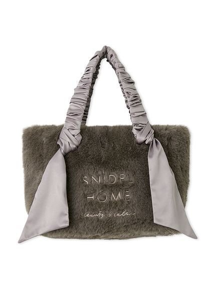 【スナイデル ホーム/SNIDEL HOME】のファーバッグ インテリア・キッズ・メンズ・レディースファッション・服の通販 founy(ファニー) 　ファッション　Fashion　レディースファッション　Fashion for Women　バッグ　Bags　おすすめ　Recommended / Our Picks　ギフト プレゼント　Gift / Present　コレクション　Collection, Seasonal Line　サテン　Satin, Glossy Fabric　スマート　Smart, Elegant　トレンド　Trend, Trending Now　フロント　Front, Front Design　ポケット　Pocket, Pocket Detail　マグネット　Magnet, Magnetic Closure　リボン　Ribbon, Bow　人気　Popular, Best Seller　A/W・秋冬　Autumn/Winter　CGRY[007]|ID: prp329100004768720 ipo3291000000034623176