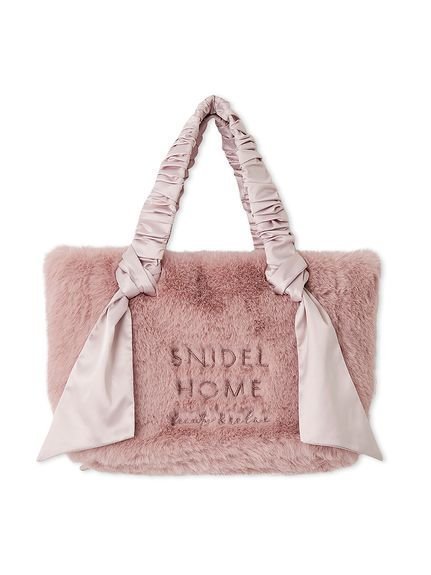 【スナイデル ホーム/SNIDEL HOME】のファーバッグ インテリア・キッズ・メンズ・レディースファッション・服の通販 founy(ファニー) 　ファッション　Fashion　レディースファッション　Fashion for Women　バッグ　Bags　おすすめ　Recommended / Our Picks　ギフト プレゼント　Gift / Present　コレクション　Collection, Seasonal Line　サテン　Satin, Glossy Fabric　スマート　Smart, Elegant　トレンド　Trend, Trending Now　フロント　Front, Front Design　ポケット　Pocket, Pocket Detail　マグネット　Magnet, Magnetic Closure　リボン　Ribbon, Bow　人気　Popular, Best Seller　A/W・秋冬　Autumn/Winter　PNK[066]|ID: prp329100004768720 ipo3291000000034623181