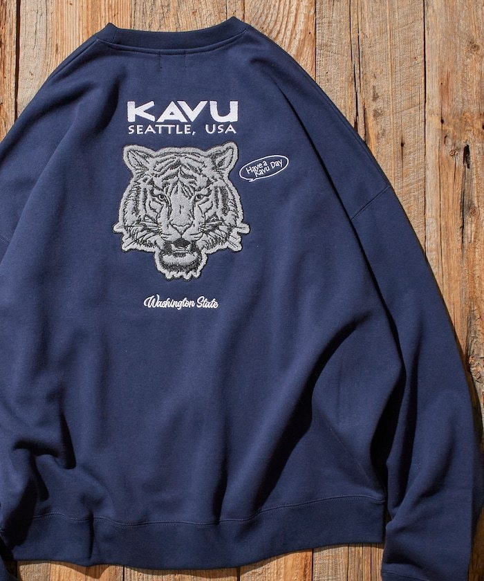【フリークスストア/FREAK'S STORE】のKAVU×FREAK S STORE/カブ- 別注 タイガーフェイス 刺繍ワッペン クルーネック スウェット 【限定展開】 25AW インテリア・キッズ・メンズ・レディースファッション・服の通販 founy(ファニー) 　ファッション　Fashion　レディースファッション　Fashion for Women　トップス・カットソー　Cut & Sew Tops　レディースパーカー・カジュアルフーディー　Casual Hoodies & Sweatshirts　スウェット・クルーネックトップス　Sweatshirts & Crewnecks / Relaxed Fit Sweat Tops　インナー　Innerwear　春　Spring　グラフィック　Graphic, Graphic Design　シンプル　Simple, Minimal　スウェット / スエット　Sweatshirt, Sweatwear　トレンド　Trend, Trending Now　定番　Standard, Basic Item　人気　Popular, Best Seller　ビッグ　Big, Oversized　フェイス　Face, Facial Design　フロント　Front, Front Design　ボトム　Bottoms, Lower Wear　別注　Limited Edition, Custom Order　ワンポイント　One Point, Statement Accent　A/W・秋冬　Autumn/Winter　冬　Winter / This Winter　S/S・春夏　SS, Spring/Summer, Warm Season　おすすめ　Recommended / Our Picks　夏　Summer　2025年　2025　2025-2026秋冬・A/W　Autumn/Winter 2025–26 AW25–26　ネイビー|ID: prp329100004769059 ipo3291000000034916918