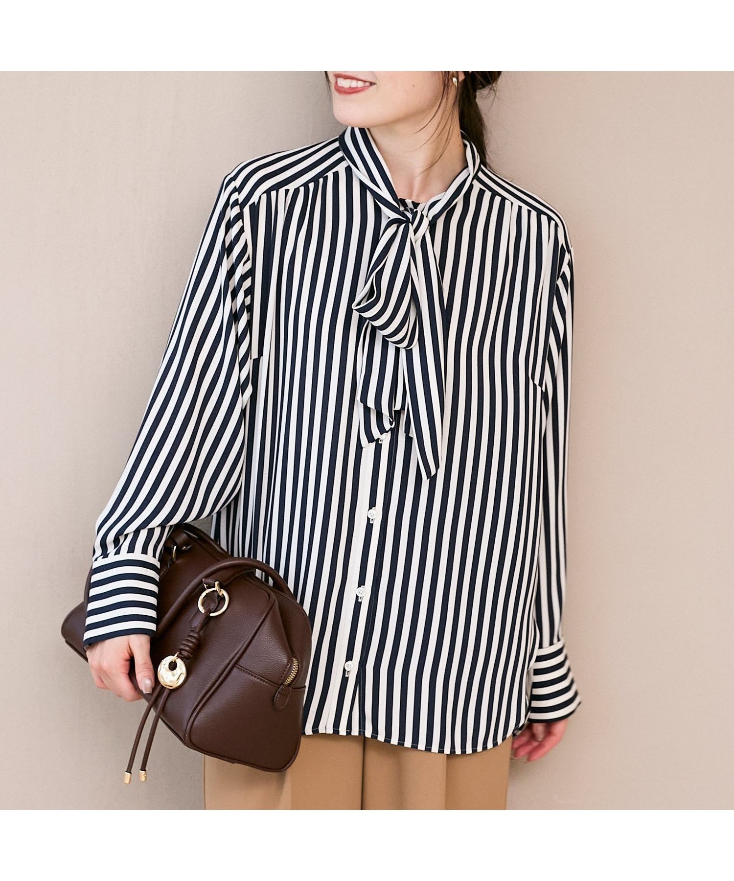 【ルクールブラン/le.coeur blanc】のストライプボウタイブラウス インテリア・キッズ・メンズ・レディースファッション・服の通販 founy(ファニー) ファッション Fashion レディースファッション Fashion for Women トップス・カットソー Cut & Sew Tops シャツ・ブラウス・オフィスカジュアル Elegant Blouses & Button-Ups おすすめ Recommended / Our Picks ジャケット Jacket, Outerwear リボン Ribbon, Bow 人気 Popular, Best Seller オフ/柄|ID: prp329100004769179 ipo3291000000034543364