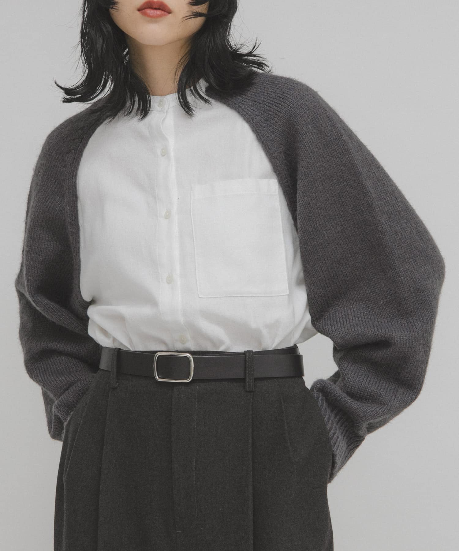 【ケービーエフ/KBF / URBAN RESEARCH】のニットスリーブデザインシャツ インテリア・キッズ・メンズ・レディースファッション・服の通販 founy(ファニー) 　ファッション　Fashion　レディースファッション　Fashion for Women　トップス・カットソー　Cut & Sew Tops　ニット　Knit Tops & Sweaters　シャツ・ブラウス・オフィスカジュアル　Elegant Blouses & Button-Ups　2025年　2025　2025-2026秋冬・A/W　Autumn/Winter 2025–26 AW25–26　冬　Winter / This Winter　シンプル　Simple, Minimal　ドッキング　Docking, Mixed Material　ベーシック　Basic, Essential　ボトム　Bottoms, Lower Wear　A/W・秋冬　Autumn/Winter　グレー系その他|ID: prp329100004769180 ipo3291000000034625818