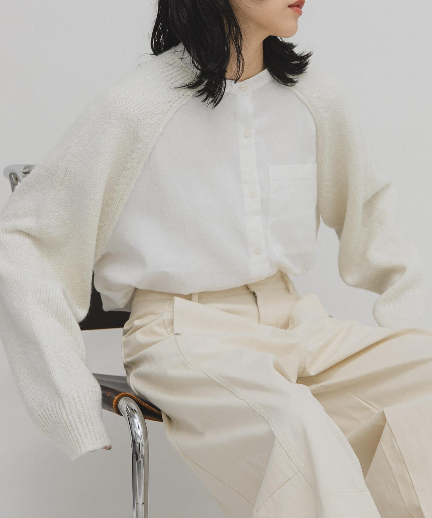 【ケービーエフ/KBF / URBAN RESEARCH】のニットスリーブデザインシャツ インテリア・キッズ・メンズ・レディースファッション・服の通販 founy(ファニー) 　ファッション　Fashion　レディースファッション　Fashion for Women　トップス・カットソー　Cut & Sew Tops　ニット　Knit Tops & Sweaters　シャツ・ブラウス・オフィスカジュアル　Elegant Blouses & Button-Ups　2025年　2025　2025-2026秋冬・A/W　Autumn/Winter 2025–26 AW25–26　冬　Winter / This Winter　シンプル　Simple, Minimal　ドッキング　Docking, Mixed Material　ベーシック　Basic, Essential　ボトム　Bottoms, Lower Wear　A/W・秋冬　Autumn/Winter　オフホワイト|ID: prp329100004769180 ipo3291000000034625819