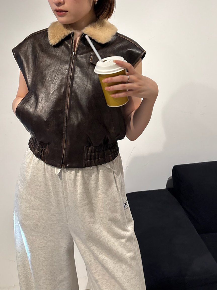 【スナイデル/SNIDEL】のバリエジレブルゾン インテリア・キッズ・メンズ・レディースファッション・服の通販 founy(ファニー) 　ファッション　Fashion　レディースファッション　Fashion for Women　アウター　Coat / Outerwear Collection　ブルゾンジャケット・スポーティアウター　Blouson Jackets　トップス・カットソー　Cut & Sew Tops　ベスト&ジレ / 重ね着スタイル　Vests & Gilets　ヴィンテージ　Vintage Style　秋　Autumn　カットソー　Cut and Sewn Top　クラシカル　Classical, Vintage-Inspired　コーデュロイ　Corduroy, Cord Fabric　今季　This Season, Current Season　スマート　Smart, Elegant　チェック　Check, Plaid, Tartan　トレンド　Trend, Trending Now　フェイクレザー　Faux Leather, PU Leather　フェミニン　Feminine, Girly　ブルゾン　Blouson, Bomber Jacket　おすすめ　Recommended / Our Picks　BRW[058]|ID: prp329100004769181 ipo3291000000034543381