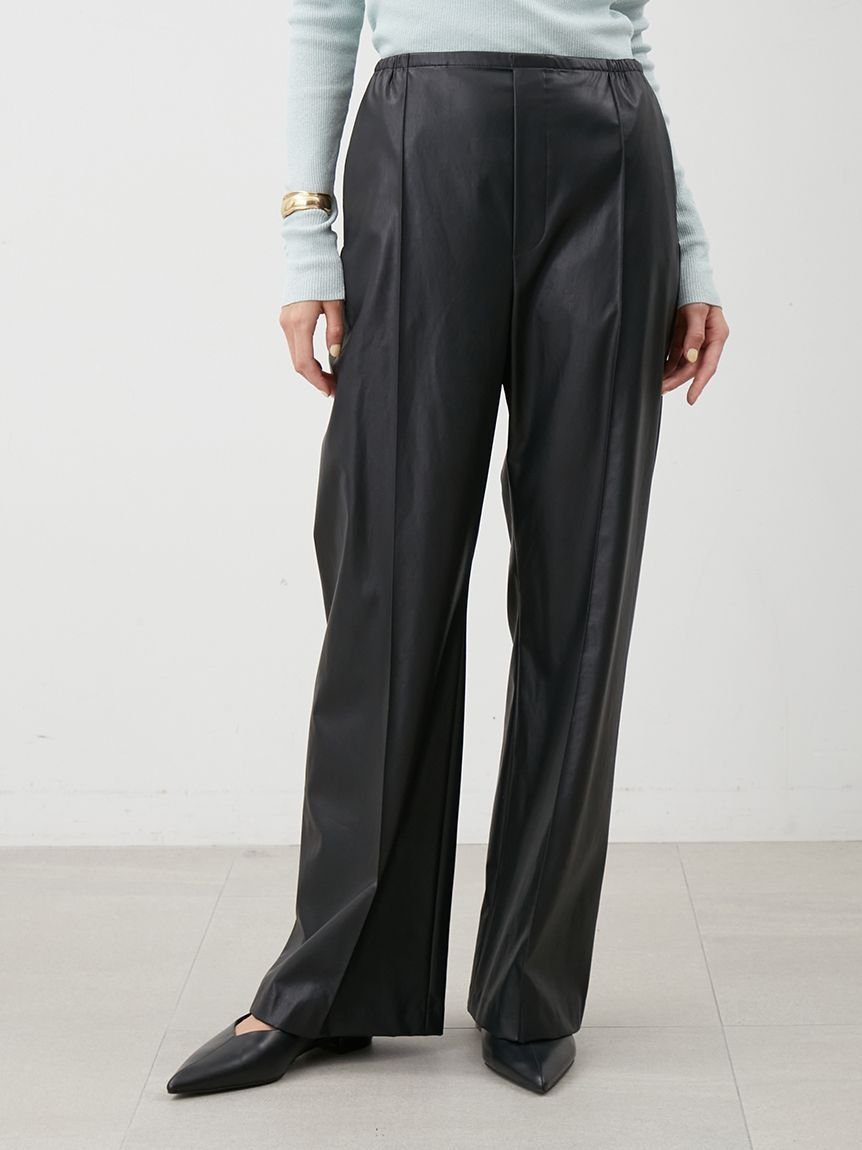 【ミラオーウェン/Mila Owen】のフェイクレザーセンタープレスワイドイージーパンツ インテリア・キッズ・メンズ・レディースファッション・服の通販 founy(ファニー) 　雑誌掲載アイテム　Magazine Picks & Fashion Features　ファッション雑誌　Fashion Magazines　ヴェリィ　VERY　クラッシィ　CLASSY.　ファッション　Fashion　レディースファッション　Fashion for Women　パンツ　Pants & Trousers　秋　Autumn　9月号　September Issue　今季　This Season, Current Season　ストレート　Straight, Straight Cut　スマート　Smart, Elegant　センター　Center, Center Line　雑誌　Magazine, Fashion Magazine　トレンド　Trend, Trending Now　定番　Standard, Basic Item　フェイクレザー　Faux Leather, PU Leather　マニッシュ　Mannish, Boyish　ワイド　Wide, Wide Fit　BLK[009]|ID: prp329100004769608 ipo3291000000034548280