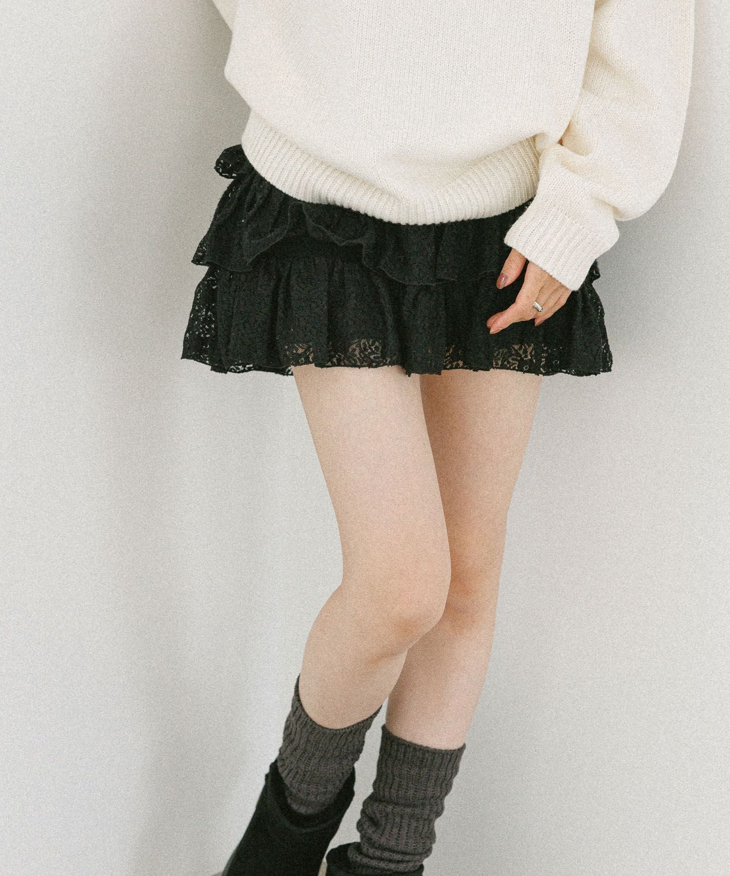 【ヘザー/Heather】のレース切り替えフリルミニスカート インテリア・キッズ・メンズ・レディースファッション・服の通販 founy(ファニー) ファッション Fashion レディースファッション Fashion for Women スカート Skirts ミニスカート Mini Skirts カットソー Cut and Sewn Top トレンド Trend, Trending Now フリル Frill, Ruffle ミニスカート Mini Skirt, Short Skirt レース Lace, Lace Fabric 秋 Autumn ブラック|ID: prp329100004769657 ipo3291000000034587238