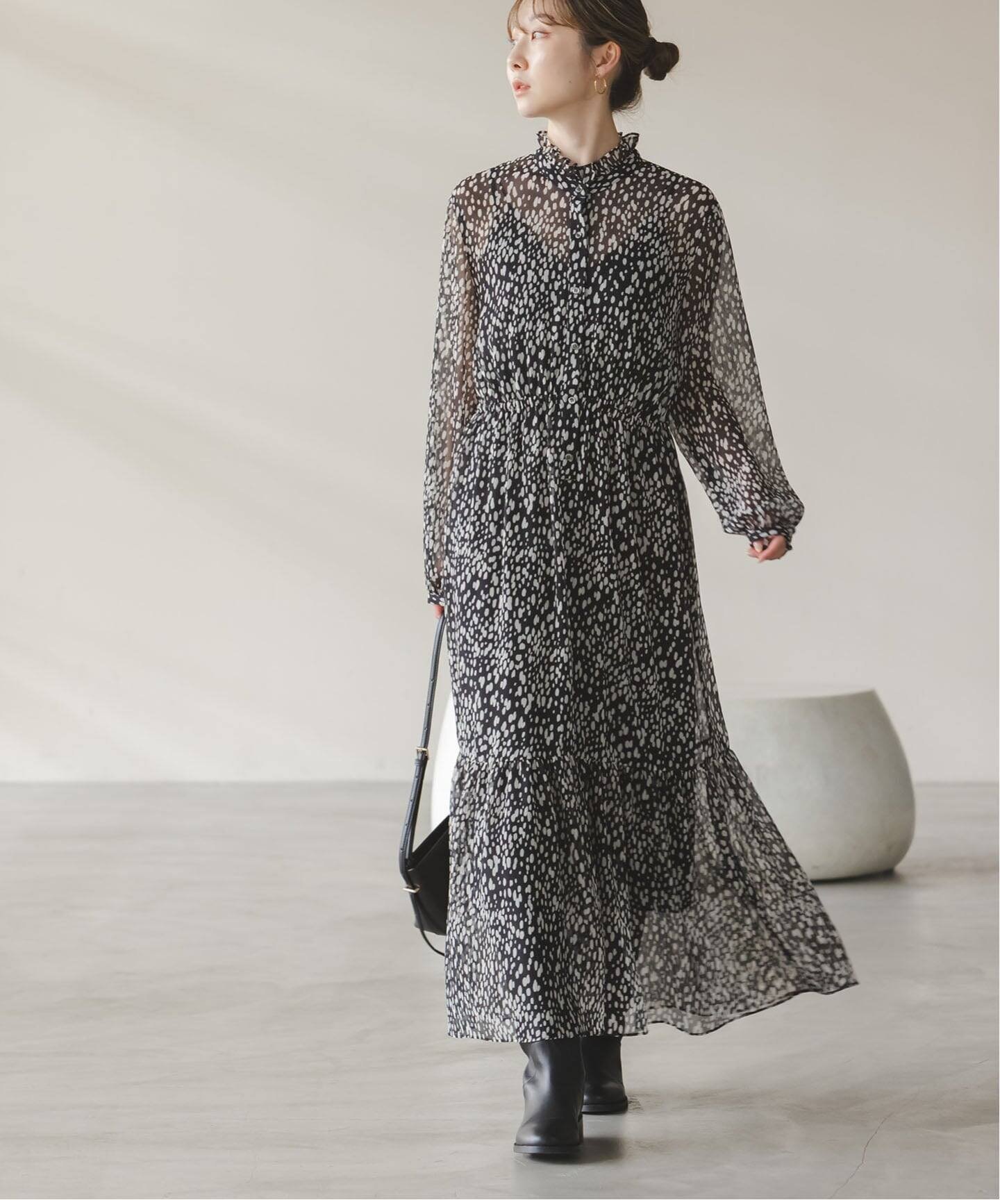 【ノーブル / スピック&スパン/NOBLE / Spick & Span】のランダムドットプリントギャザーワンピース 人気、トレンドファッション・服の通販 founy(ファニー) 　ファッション　Fashion　レディースファッション　Fashion for Women　ワンピース　Dresses　アンダー　Underwear Essentials　シフォン　Chiffon, Lightweight Fabric　シューズ　Shoes, Footwear　ドット　Polka Dot, Dot Pattern　ドレス　Dress, One-Piece　バランス　Balance, Style Balance　フリル　Frill, Ruffle　ブラウジング　Blouson Silhouette, Cinched Waist　ランダム　Random, Irregular　ロング　Long, Long-Length　秋　Autumn　 other-1|ID: prp329100004769851 ipo3291000000034699553