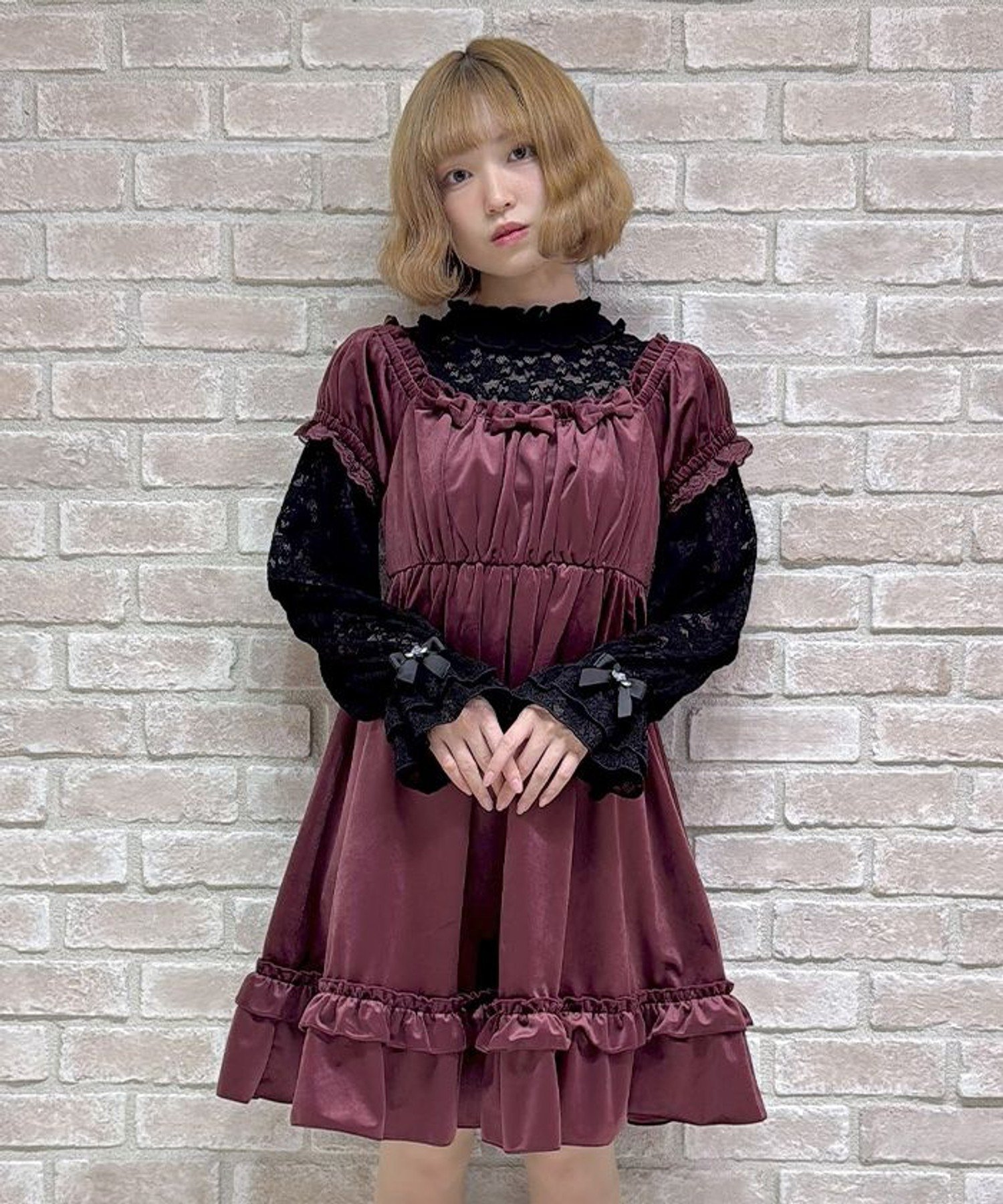 【アクシーズファム/axes femme】のトロワリボンベロアワンピース 人気、トレンドファッション・服の通販 founy(ファニー) 　ファッション　Fashion　レディースファッション　Fashion for Women　ワンピース　Dresses　おすすめ　Recommended / Our Picks　アクセサリー　Fashion Accessories　インナー　Innerwear　カットソー　Cut and Sewn Top　ガーリー　Girly, Feminine Style　ギャザー　Gathered, Ruffled　スクエア　Square, Square Shape　デコルテ　Décolleté, Neckline　ベロア　Velour, Soft Velvet　切替　Switching, Contrast Panel　 other-1|ID: prp329100004769854 ipo3291000000034699604