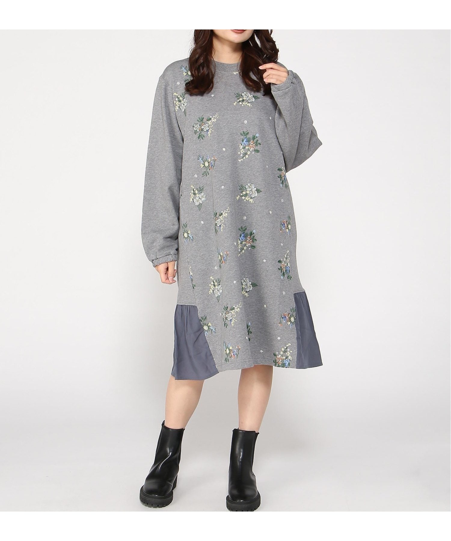 【スーパーハッカ/SUPER HAKKA】の裏毛裏起毛ドット フラワー刺繍ワンピース インテリア・キッズ・メンズ・レディースファッション・服の通販 founy(ファニー) 　ファッション　Fashion　レディースファッション　Fashion for Women　ワンピース　Dresses　ティアード　Tiered, Tiered Style　トレンド　Trend, Trending Now　ドット　Polka Dot, Dot Pattern　フラワー　Flower, Floral　ポケット　Pocket, Pocket Detail　定番　Standard, Basic Item　杢グレー|ID: prp329100004769863 ipo3291000000034950698