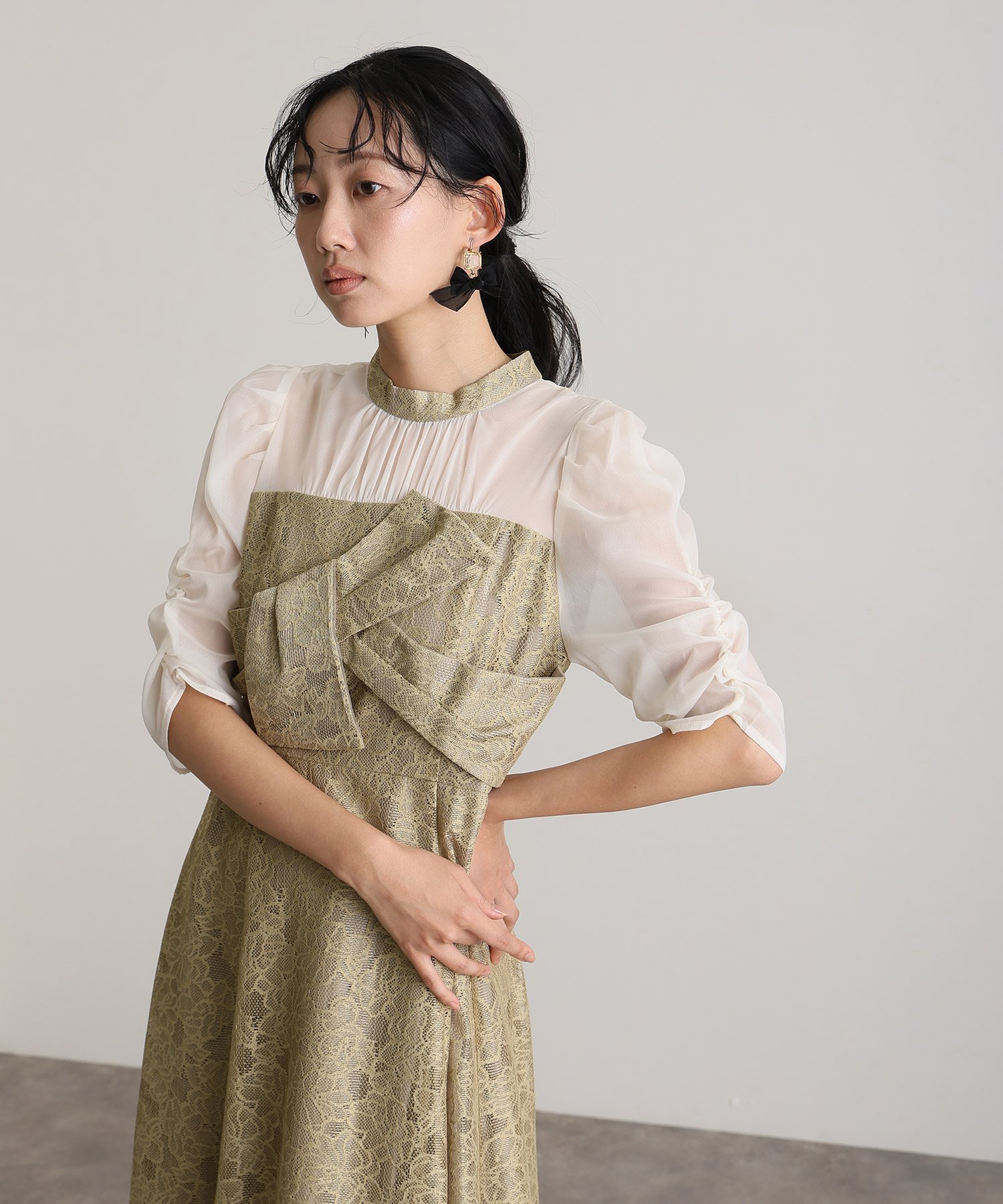 【プールヴー/PourVous】のフラワーレースノットデザインドレス インテリア・キッズ・メンズ・レディースファッション・服の通販 founy(ファニー) 　ファッション　Fashion　レディースファッション　Fashion for Women　ワンピース　Dresses　フォーマル・パーティードレス・結婚式用ドレス　Elegant & Casual Dresses　オーガンジー　Organza Fabric　ギャザー　Gathered, Ruffled　デコルテ　Décolleté, Neckline　フラワー　Flower, Floral　フレア　Flare, Flared　リボン　Ribbon, Bow　レース　Lace, Lace Fabric　おすすめ　Recommended / Our Picks　エレガント 上品　Elegant　セレモニー　Ceremony　結婚式　Wedding　二次会　After Party　イエロー|ID: prp329100004769878 ipo3291000000034588706