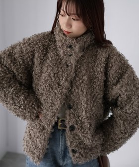 【リベリー/Riberry】のプードルファーコート 人気、トレンドファッション・服の通販 founy(ファニー) ファッション Fashion レディースファッション Fashion for Women アウター Coat / Outerwear Collection コート・ロングコート・ピーコート Long Coats, Peacoats & More インナー Innerwear 秋 Autumn ショート Short, Short Length シンプル Simple, Minimal スタンド Stand Collar, Upright Stand デニム Denim, Jeans Material トレンド Trend, Trending Now バランス Balance, Style Balance フロント Front, Front Design 防寒 Cold Protection, Winter-Ready ミドル Middle Length, Mid Height モコモコ Fuzzy, Fluffy ループ Loop, Loop Knit ロング Long, Long-Length 冬 Winter / This Winter 再入荷 Restock / Back in Stock おすすめ Recommended / Our Picks |ID:prp329100004770054