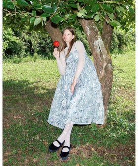 【カロリナ グレイサー/CAROLINA GLASER】のフラワー ジャカード ラメ キャミワンピース パーティー 2次会 結婚式 人気、トレンドファッション・服の通販 founy(ファニー) ファッション Fashion レディースファッション Fashion for Women ワンピース Dresses キャミソールワンピース Camisole Dresses オーガンジー Organza Fabric キャミワンピース Cami Dress, Slip Dress サテン Satin, Glossy Fabric シンプル Simple, Minimal ジャカード／ジャガード Jacquard, Woven Pattern スタンダード Standard, Basic トレンド Trend, Trending Now フィット Fit, Slim Fit フラワー Flower, Floral ポケット Pocket, Pocket Detail 無地 Plain, Solid Color ロング Long, Long-Length おすすめ Recommended / Our Picks 結婚式 Wedding |ID:prp329100004770940