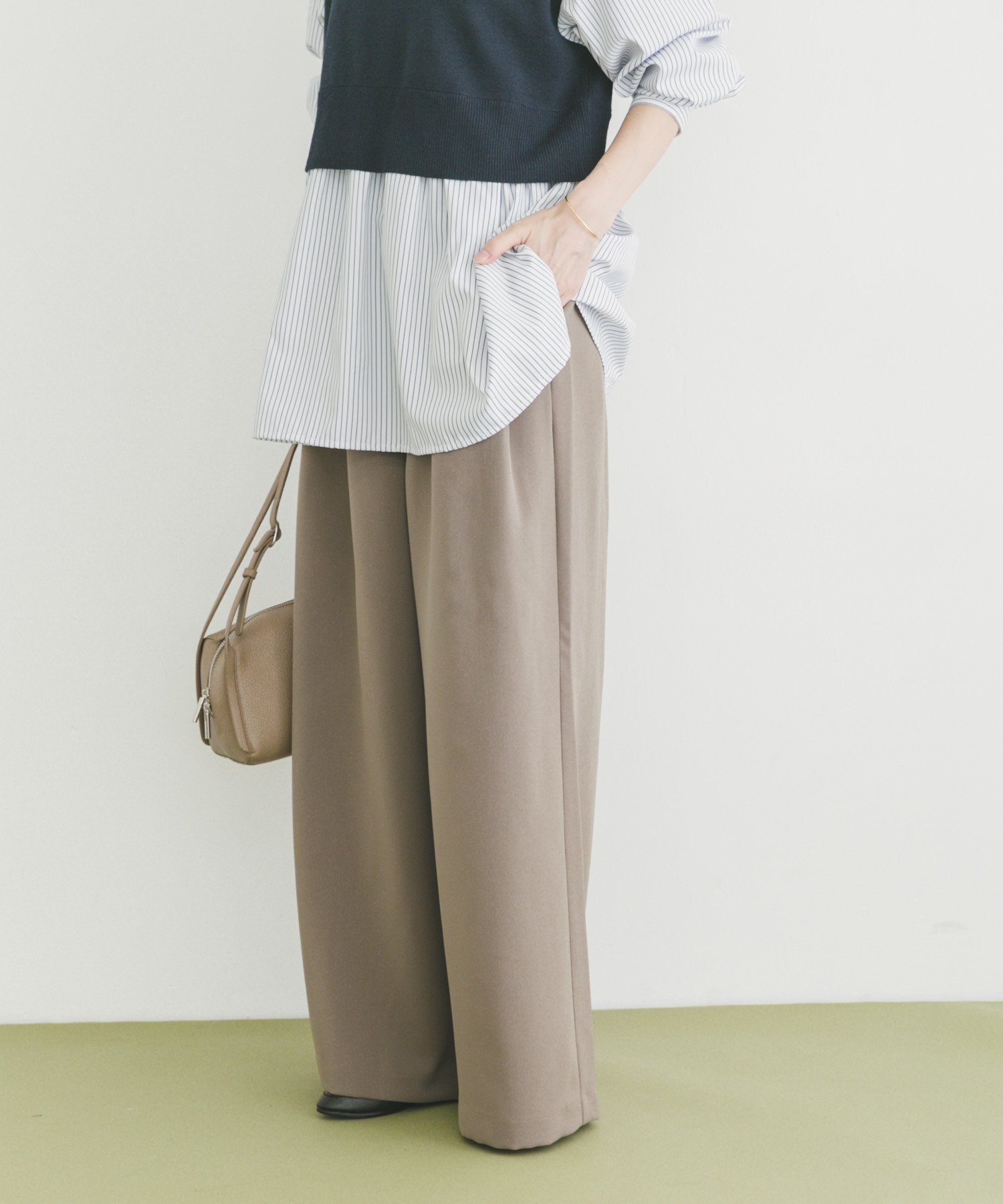 【アイテムズアーバンリサーチ/ITEMS URBAN RESEARCH】の2タックワイドパンツ インテリア・キッズ・メンズ・レディースファッション・服の通販 founy(ファニー) ファッション Fashion レディースファッション Fashion for Women パンツ Pants & Trousers 2025年 2025 2025-2026秋冬・A/W Autumn/Winter 2025–26 AW25–26 冬 Winter / This Winter シンプル Simple, Minimal ワイド Wide, Wide Fit A/W・秋冬 Autumn/Winter MOC|ID: prp329100004771620 ipo3291000000034568468