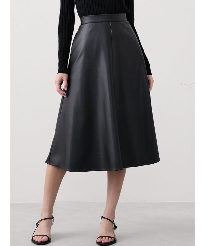 【バナナリパブリック ファクトリーストア/BANANA REPUBLIC FACTORY STORE】のBANANA REPUBLIC FACTORY STORE 日本限定 ヴィーガンレザー Aラインミディスカート インテリア・キッズ・メンズ・レディースファッション・服の通販 founy(ファニー) https://founy.com/ ファッション Fashion レディースファッション Fashion for Women スカート Skirts クール Cool, Chic サンダル Sandals, Summer Shoes ショート Short, Short Length フェイクレザー Faux Leather, PU Leather フレア Flare, Flared A/W・秋冬 Autumn/Winter |ID: prp329100004771638 ipo3291000000034568859