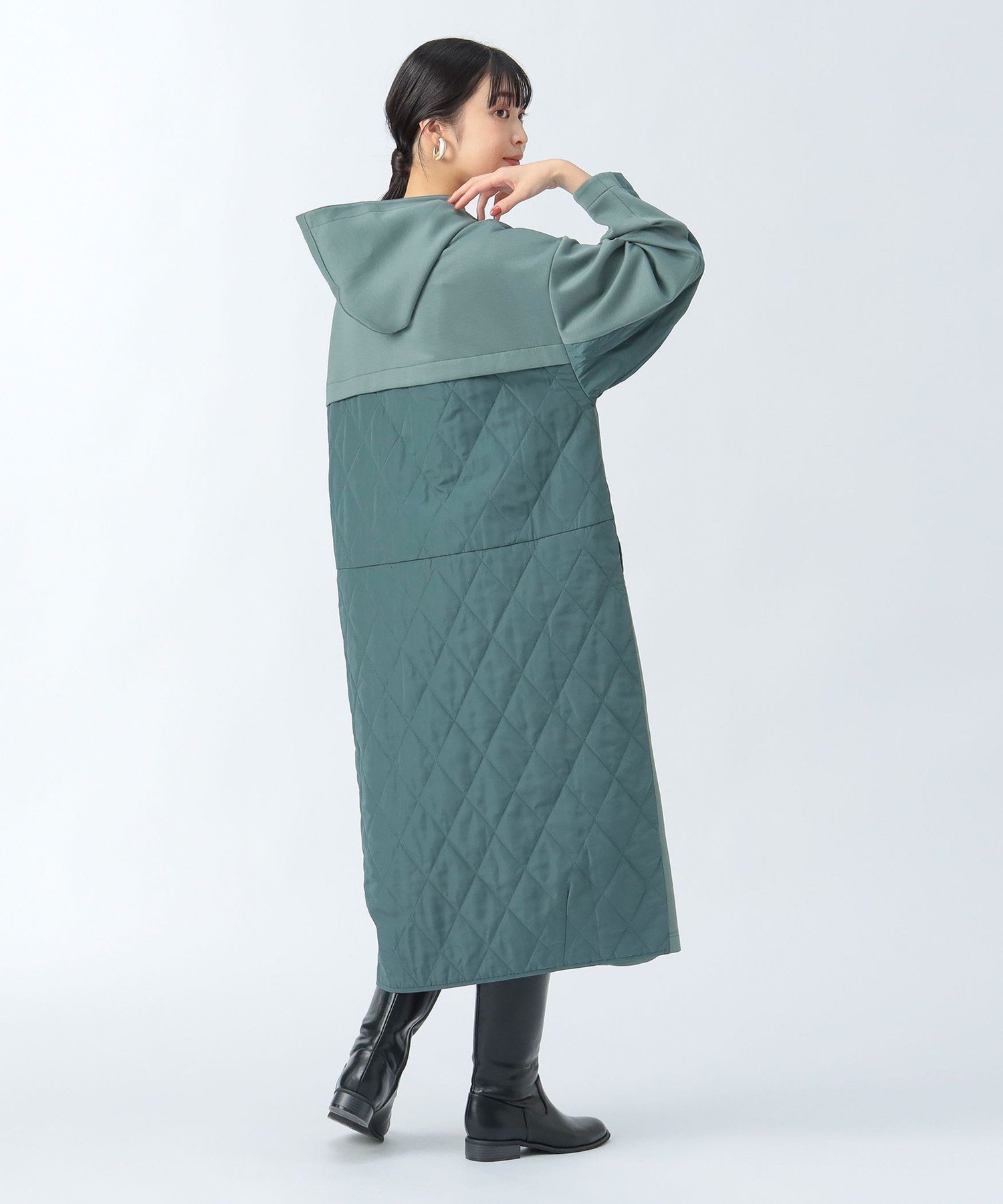 【ビームス ハート/BEAMS HEART】の異素材 キルト ワンピース インテリア・キッズ・メンズ・レディースファッション・服の通販 founy(ファニー) ファッション Fashion レディースファッション Fashion for Women ワンピース Dresses お家時間・ステイホーム Stay Home / At Home キルト Quilt, Quilted Fabric シンプル Simple, Minimal スニーカー Sneakers, Trainers タートルネック Turtleneck, High Neck 冬 Winter / This Winter GREEN|ID: prp329100004771766 ipo3291000000035020834