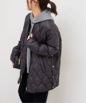 【ジャーナルスタンダード レリューム/JOURNAL STANDARD relume】の《追加 3》別注【TAION / タイオン】*RELUME ミリタリーダウンジャケット 人気、トレンドファッション・服の通販 founy(ファニー) ファッション Fashion レディースファッション Fashion for Women アウター Coat / Outerwear Collection レディースジャケット・軽アウター Jackets 2025年 2025 2025-2026秋冬・A/W Autumn/Winter 2025–26 AW25–26 シンプル Simple, Minimal ジャケット Jacket, Outerwear スリット Slit, Slit Detail ダウン Down, Puffer 別注 Limited Edition, Custom Order 軽量 Lightweight, Ultra Light |ID:prp329100004772197