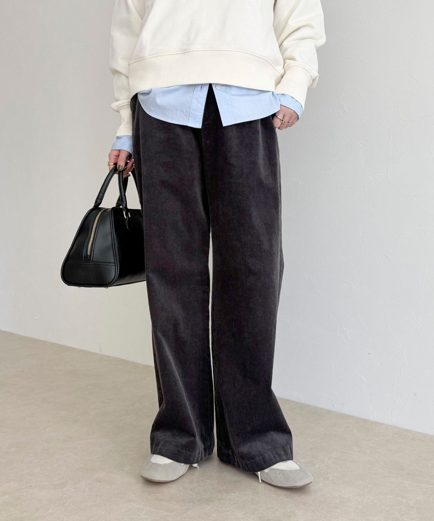 【フレディ&グロスター/FREDY&GLOSTER】のコーデュロイストレートパンツ インテリア・キッズ・メンズ・レディースファッション・服の通販 founy(ファニー) ファッション Fashion レディースファッション Fashion for Women パンツ Pants & Trousers コーデュロイ Corduroy, Cord Fabric ストレート Straight, Straight Cut バランス Balance, Style Balance フィット Fit, Slim Fit ボトム Bottoms, Lower Wear ポケット Pocket, Pocket Detail リラックス Relax, Relaxed Fit ワンポイント One Point, Statement Accent A/W・秋冬 Autumn/Winter おすすめ Recommended / Our Picks エレガント 上品 Elegant 2025年 2025 2025-2026秋冬・A/W Autumn/Winter 2025–26 AW25–26 チャコールグレー|ID: prp329100004772323 ipo3291000000034577004