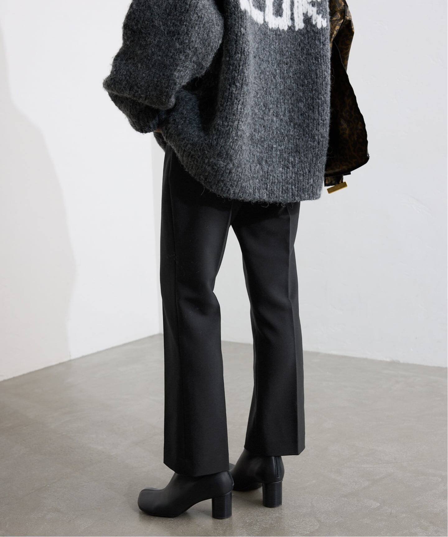 【スローブ イエナ/SLOBE IENA】の《吸湿発熱/WEBのみ4サイズ展開》CIRCULATE WARM スティックパンツ インテリア・キッズ・メンズ・レディースファッション・服の通販 founy(ファニー) ファッション Fashion レディースファッション Fashion for Women パンツ Pants & Trousers アクリル Acrylic Material 吸水 Absorbent, Quick-Dry ジャケット Jacket, Outerwear スウェット / スエット Sweatshirt, Sweatwear ストレッチ Stretch, Stretchy Fabric ストレート Straight, Straight Cut スリム Slim, Slim Fit ポケット Pocket, Pocket Detail 無地 Plain, Solid Color 冬 Winter / This Winter A/W・秋冬 Autumn/Winter 2025年 2025 2025-2026秋冬・A/W Autumn/Winter 2025–26 AW25–26 ブラック|ID: prp329100004772328 ipo3291000000034577058