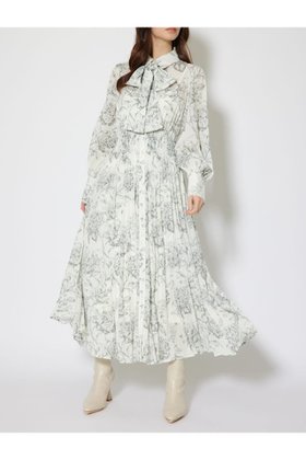 【リエンダ/rienda】のラインフラワーボウタイワンピース 人気、トレンドファッション・服の通販 founy(ファニー) ファッション Fashion レディースファッション Fashion for Women ワンピース Dresses インナー Innerwear キャミソール Camisole, Spaghetti Strap Top シャーリング Shirring, Ruched ショート Short, Short Length ソックス Socks, Hosiery フラワー Flower, Floral マニッシュ Mannish, Boyish 無地 Plain, Solid Color リボン Ribbon, Bow リラックス Relax, Relaxed Fit ロング Long, Long-Length 再入荷 Restock / Back in Stock おすすめ Recommended / Our Picks |ID:prp329100004772416