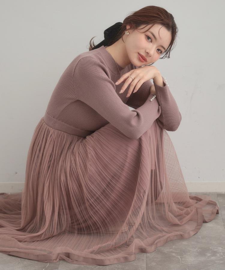 【クチュール ブローチ/Couture Brooch】の【S-LL/キラキラリブニット】チュールドッキング ワンピース インテリア・キッズ・メンズ・レディースファッション・服の通販 founy(ファニー) 　ファッション　Fashion　レディースファッション　Fashion for Women　ワンピース　Dresses　2025年　2025　2025-2026秋冬・A/W　Autumn/Winter 2025–26 AW25–26　キラキラ　Sparkly, Glittery　ストレッチ　Stretch, Stretchy Fabric　スマート　Smart, Elegant　チュール　Tulip, Tulip Motif　ドッキング　Docking, Mixed Material　プリーツ　Pleats, Pleated　リブニット　Rib Knit, Ribbed Knit　ピンクベージュ|ID: prp329100004772467 ipo3291000000035114508