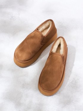 【エミュ オーストラリア/EMU Australia】の【EMU Australia】 Stinger Reef Flare 厚底ムートンスリッポン 人気、トレンドファッション・服の通販 founy(ファニー) ファッション Fashion レディースファッション Fashion for Women 厚底 Platform Shoes クッション Cushion, Throw Pillow 軽量 Lightweight, Ultra Light 人気 Popular, Best Seller ライニング Inner Lining, Inner Fabric, Lined |ID:prp329100004772538