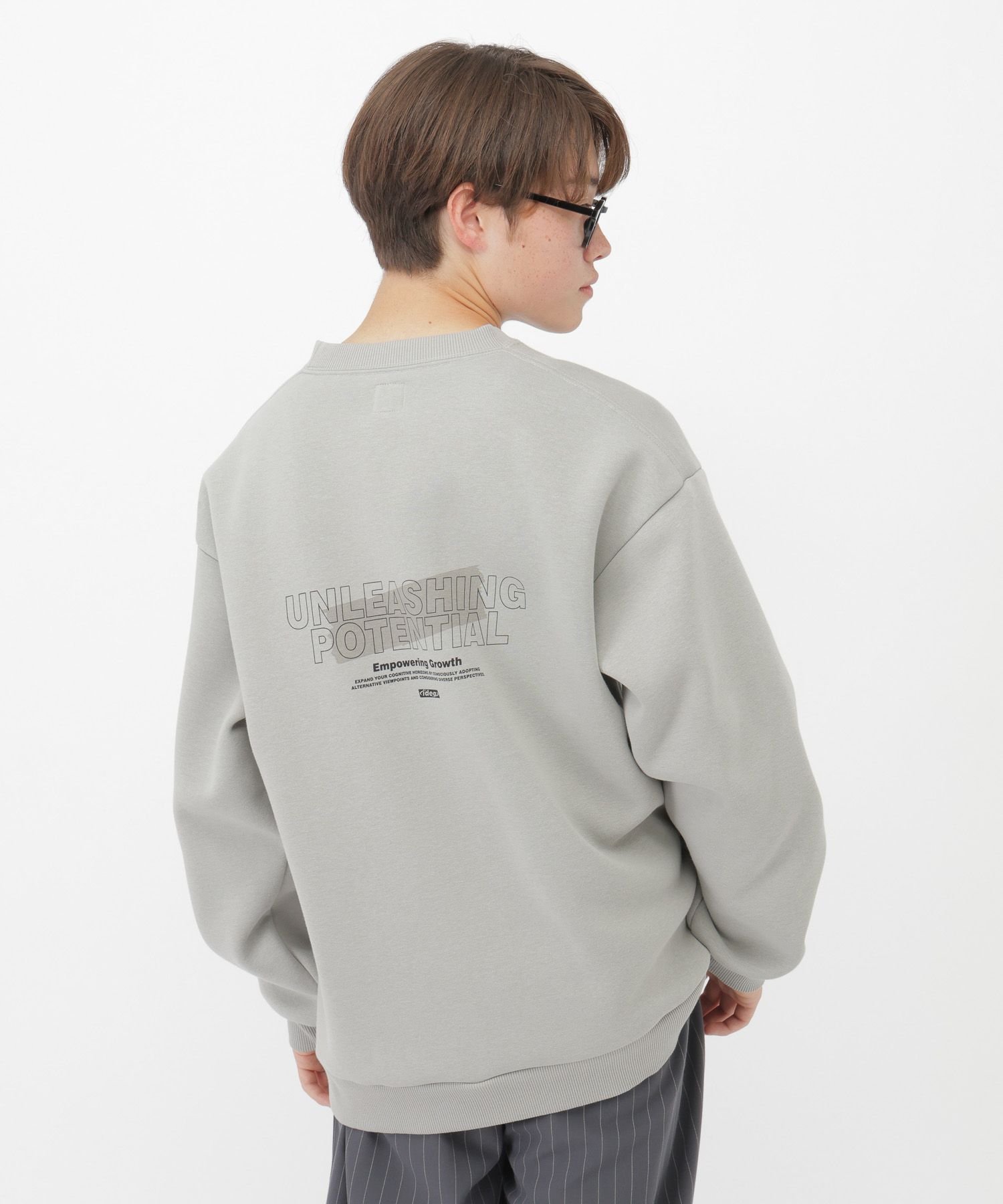 【グローバルワーク/GLOBAL WORK / KIDS】のグラフィク裏起毛スウェット/AND YUA ANY/599700 インテリア・キッズ・メンズ・レディースファッション・服の通販 founy(ファニー) 　ファッション　Fashion　キッズファッション　Fashion for Kids　おすすめ　Recommended / Our Picks　スウェット / スエット　Sweatshirt, Sweatwear　デニム　Denim, Jeans Material　リラックス　Relax, Relaxed Fit　ワイド　Wide, Wide Fit　グレイッシュミント14|ID: prp329100004772649 ipo3291000000034943991