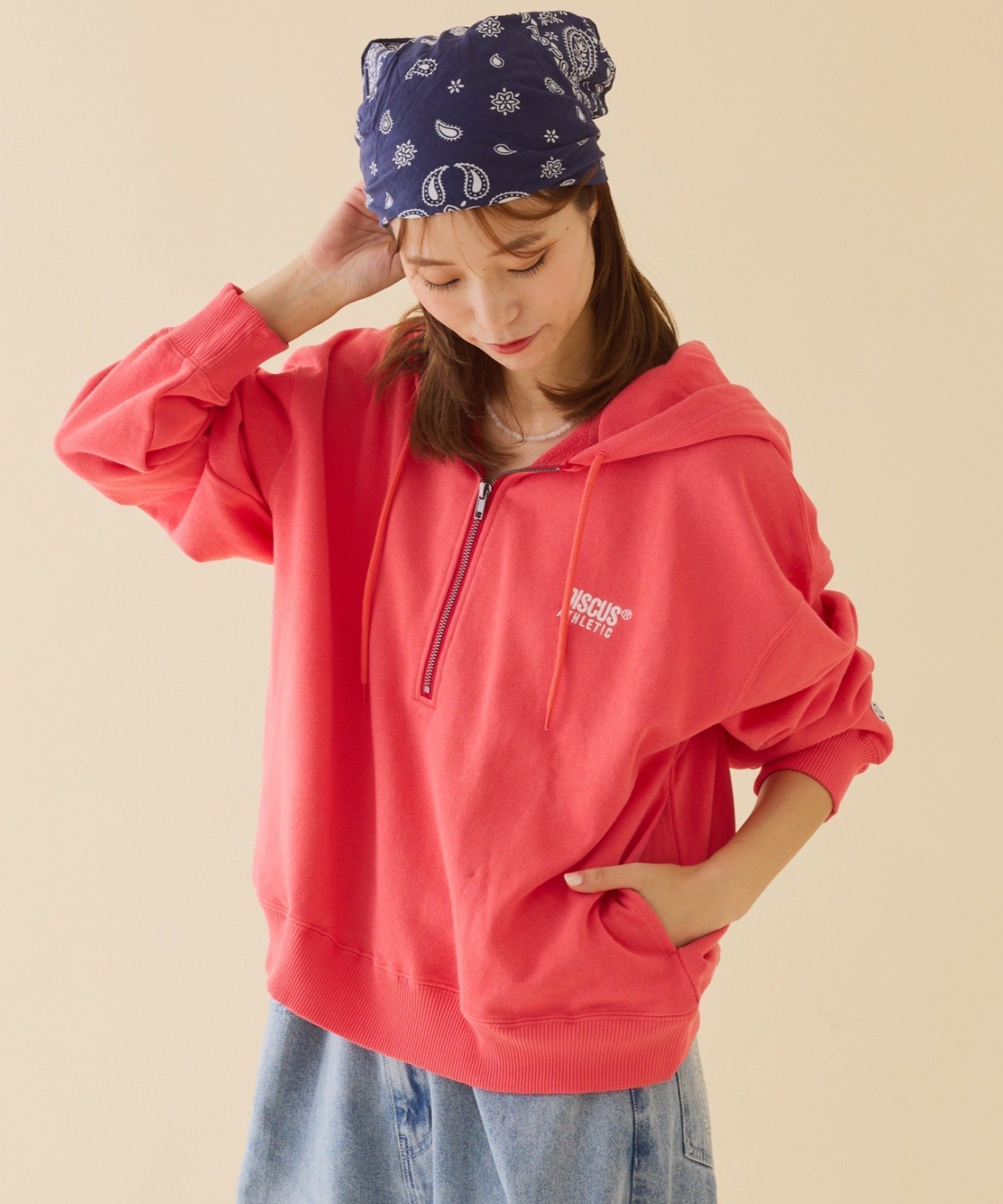 【チャオパニックティピー/CIAOPANIC TYPY】の【DISCUS】裏毛ハーフジップパーカー インテリア・キッズ・メンズ・レディースファッション・服の通販 founy(ファニー) 　ファッション　Fashion　レディースファッション　Fashion for Women　トップス・カットソー　Cut & Sew Tops　レディースパーカー・カジュアルフーディー　Casual Hoodies & Sweatshirts　スポーツ　Sports, Activewear　スポーティ　Sporty, Casual Athletic　セットアップ　Set-Up, Coordinated Outfit　パーカー　Hoodie, Parka　モチーフ　Motif, Design Theme　おすすめ　Recommended / Our Picks　レッド|ID: prp329100004772841 ipo3291000000034770715