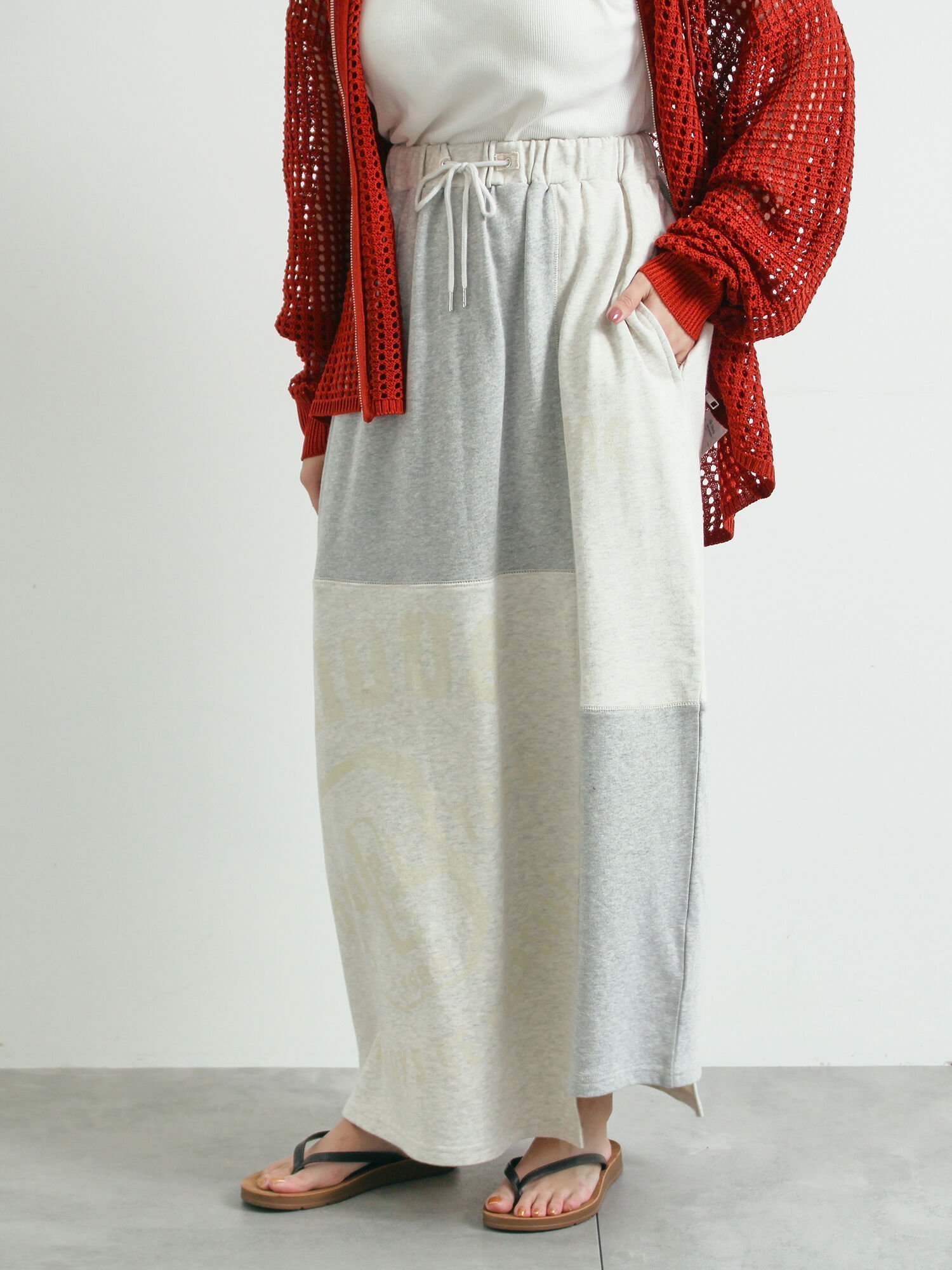 【サマンサモスモス/Samansa Mos2】の裏毛プリント配色アシメスカート 人気、トレンドファッション・服の通販 founy(ファニー) ファッション Fashion レディースファッション Fashion for Women スカート Skirts アシンメトリー Asymmetrical Style カットソー Cut and Sewn Top フィット Fit, Slim Fit プリント Print, Printed Pattern other-1|ID: prp329100004772857 ipo3291000000034583574