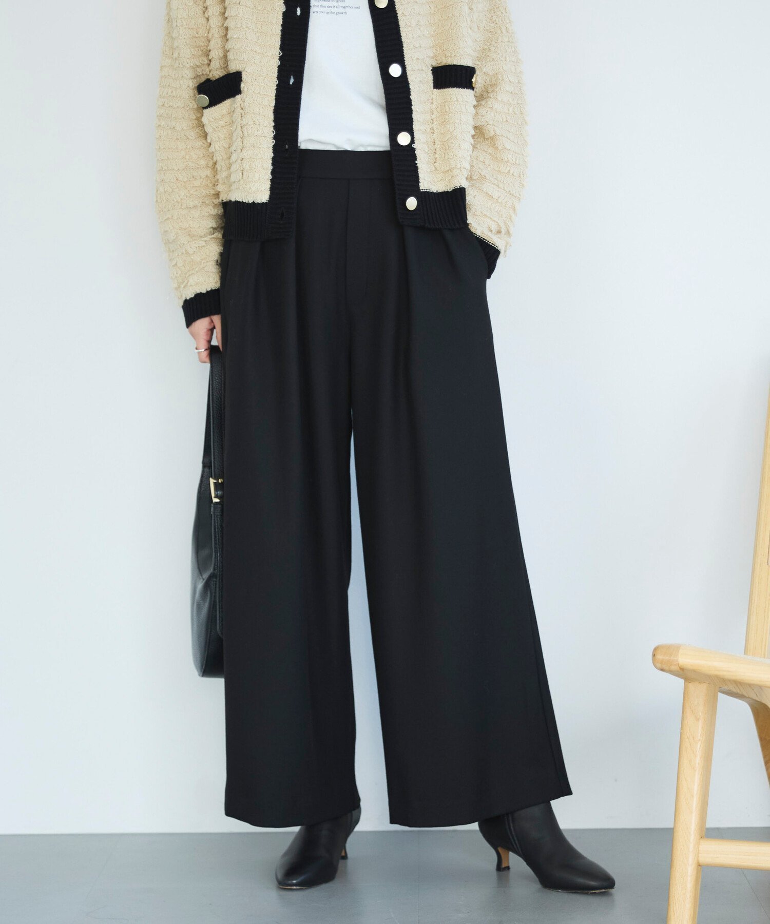 【ドゥ アルシーヴ/Doux archives】の両面起毛タックワイドパンツ インテリア・キッズ・メンズ・レディースファッション・服の通販 founy(ファニー) 　ファッション　Fashion　レディースファッション　Fashion for Women　パンツ　Pants & Trousers　人気　Popular, Best Seller　ワイド　Wide, Wide Fit　冬　Winter / This Winter　BLACK|ID: prp329100004773197 ipo3291000000034586626