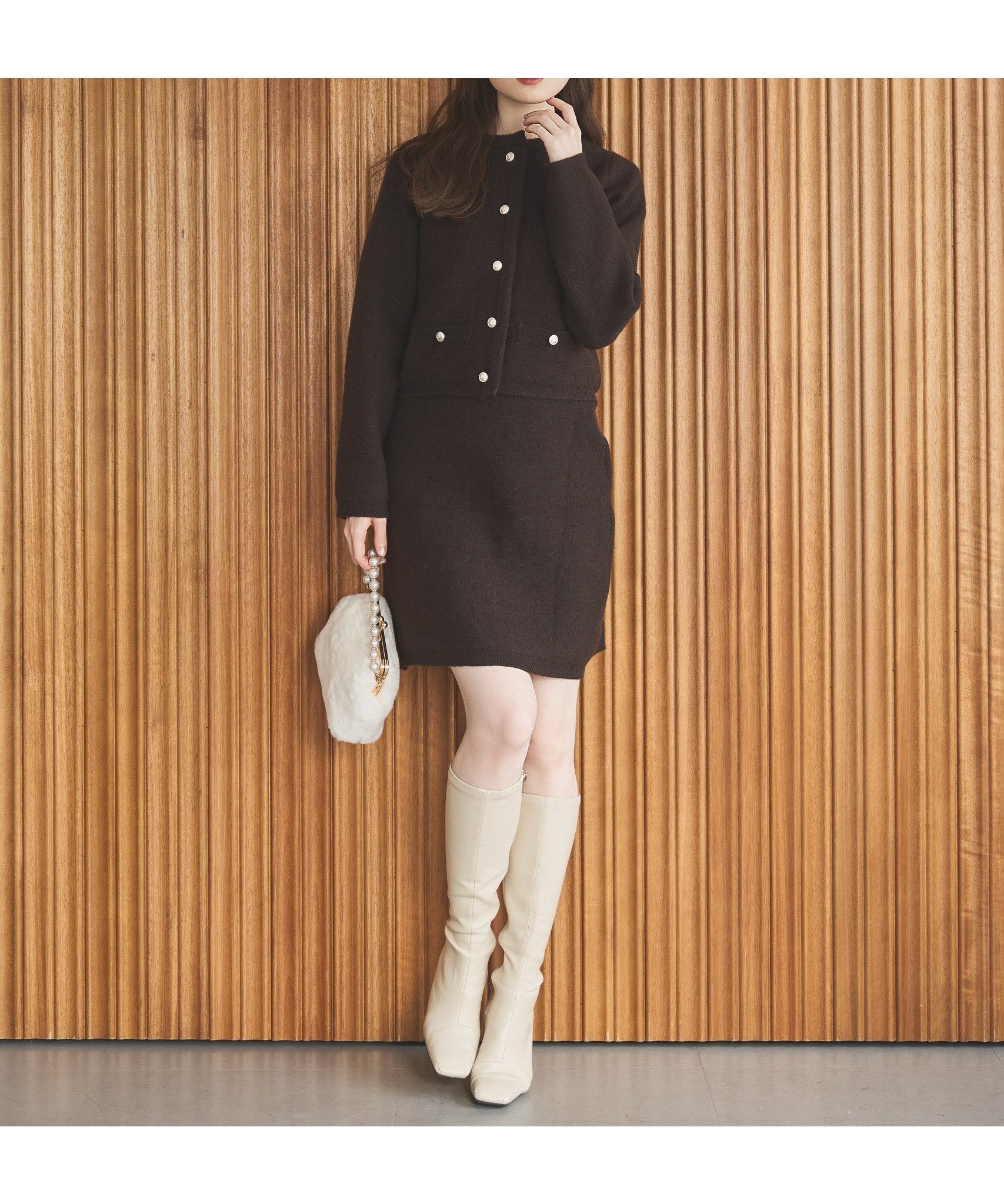 【スウィングル/Swingle】の金ボタン付ニットセットアップ インテリア・キッズ・メンズ・レディースファッション・服の通販 founy(ファニー) 　ファッション　Fashion　レディースファッション　Fashion for Women　トップス・カットソー　Cut & Sew Tops　ニット　Knit Tops & Sweaters　カーディガン　Cardigan, Knitwear　クラシカル　Classical, Vintage-Inspired　コンパクト　Compact, Small Size　セットアップ　Set-Up, Coordinated Outfit　フィット　Fit, Slim Fit　エレガント 上品　Elegant　ダークブラウン|ID: prp329100004773250 ipo3291000000035099644