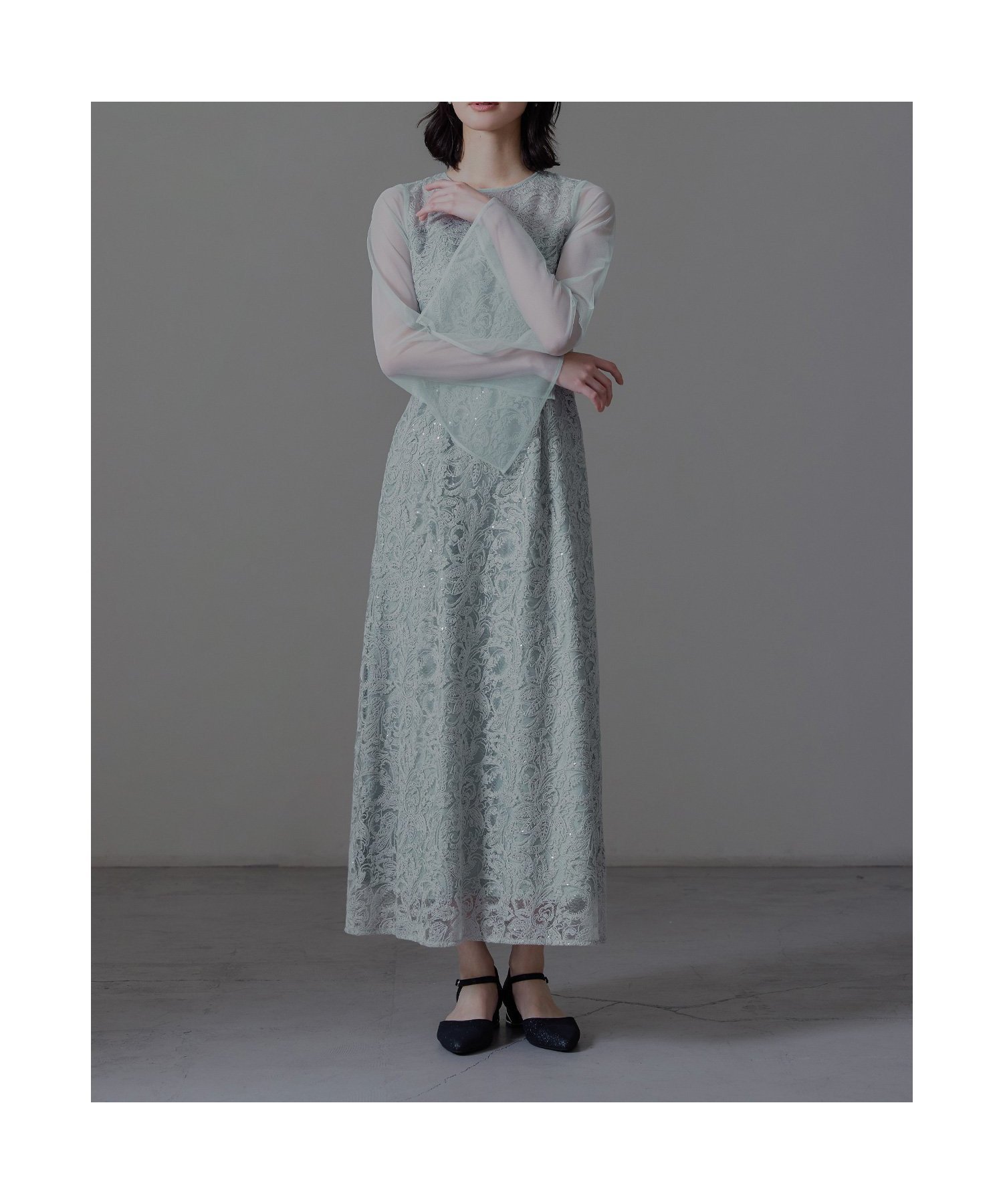 【ビーフラット/bflat】のリーフエンブロイダリーバックデザインドレス オケージョンドレス 結婚式 二次会 インテリア・キッズ・メンズ・レディースファッション・服の通販 founy(ファニー) 　ファッション　Fashion　レディースファッション　Fashion for Women　ワンピース　Dresses　フォーマル・パーティードレス・結婚式用ドレス　Elegant & Casual Dresses　バッグ　Bags　ウェーブ　Wavy Pattern　カッティング　Cutting Detail　シンプル　Simple, Minimal　スパンコール　Sequins, Sequin Embellishment　スリット　Slit, Slit Detail　スリーブ　Sleeve, Long Sleeve / Short Sleeve　チュール　Tulip, Tulip Motif　ドレス　Dress, One-Piece　バランス　Balance, Style Balance　フェミニン　Feminine, Girly　フレア　Flare, Flared　フロント　Front, Front Design　リボン　Ribbon, Bow　リーフ　Leaf, Botanical Leaf　レース　Lace, Lace Fabric　おすすめ　Recommended / Our Picks　結婚式　Wedding　披露宴　Wedding Reception　二次会　After Party　ミント|ID: prp329100004773274 ipo3291000000034588159