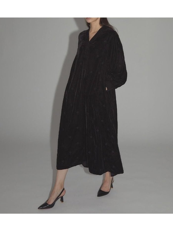 【ヴァン/Vin】のカフタンベロアワンピース インテリア・キッズ・メンズ・レディースファッション・服の通販 founy(ファニー) https://founy.com/ ファッション Fashion レディースファッション Fashion for Women ワンピース Dresses おすすめ Recommended / Our Picks ベスト Vest, Waistcoat ベロア Velour, Soft Velvet リラックス Relax, Relaxed Fit エレガント 上品 Elegant 別注 Limited Edition, Custom Order 定番 Standard, Basic Item |ID: prp329100004773281 ipo3291000000035179181