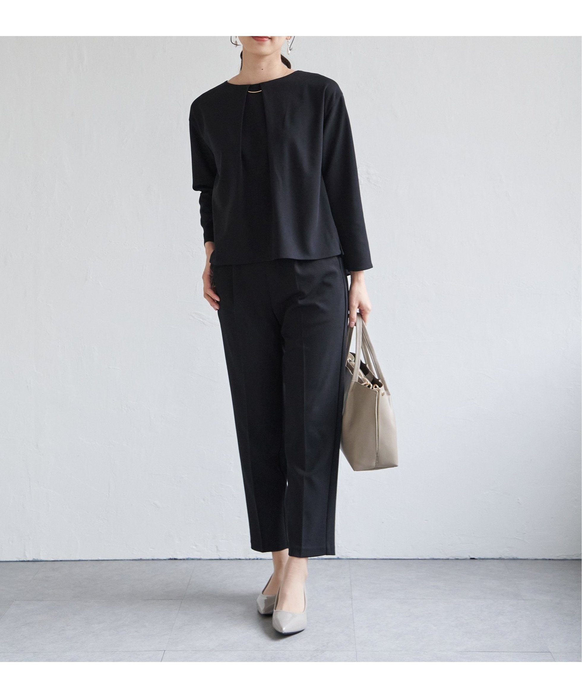 【イッカ/ikka】の【フォーマル対応/2点セット】GOKU楽 長袖セットアップ インテリア・キッズ・メンズ・レディースファッション・服の通販 founy(ファニー) ファッション Fashion レディースファッション Fashion for Women トップス・カットソー Cut & Sew Tops カットソー Cut and Sewn Top シンプル Simple, Minimal ジョーゼット Georgette, Semi-Sheer Fabric ストレッチ Stretch, Stretchy Fabric セットアップ Set-Up, Coordinated Outfit チャーム Charm, Pendant フォーマル Formal, Dressy フロント Front, Front Design ベーシック Basic, Essential ペプラム Peplum, Flared Hem ボトム Bottoms, Lower Wear エレガント 上品 Elegant 長袖 Long Sleeve, Full Sleeve ブラック|ID: prp329100004773288 ipo3291000000034843867