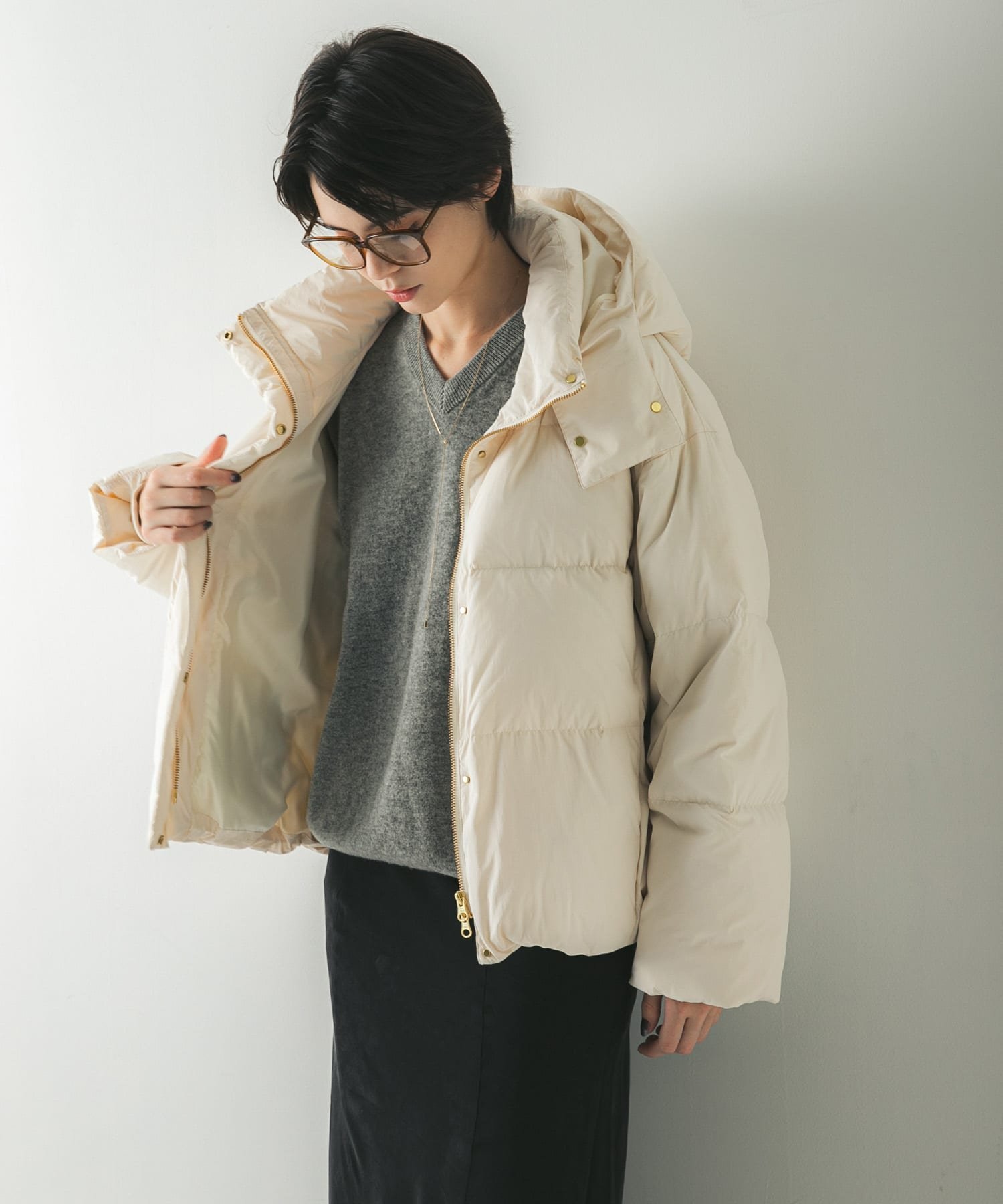 【アーバンリサーチ/URBAN RESEARCH】の2WAYフーデットダウンコート インテリア・キッズ・メンズ・レディースファッション・服の通販 founy(ファニー) 　ファッション　Fashion　レディースファッション　Fashion for Women　アウター　Coat / Outerwear Collection　コート・ロングコート・ピーコート　Long Coats, Peacoats & More　ダウンジャケット・軽量ダウン　Warm & Lightweight Down Jackets　2025年　2025　2025-2026秋冬・A/W　Autumn/Winter 2025–26 AW25–26　冬　Winter / This Winter　おすすめ　Recommended / Our Picks　スラックス　Slacks, Dress Pants　ダウン　Down, Puffer　デニム　Denim, Jeans Material　ドローコード　Drawcord, Drawstring Cord　バランス　Balance, Style Balance　エレガント 上品　Elegant　A/W・秋冬　Autumn/Winter　オフホワイト|ID: prp329100004773390 ipo3291000000034997503