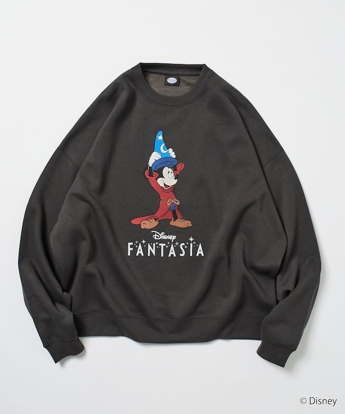 【フリークスストア/FREAK'S STORE】のDISNEY / ディズニー / 『ファンタジア』 / ミッキーマウス / リラックスフィット プリント クルーネックスウェット 【限定展開】 25AW インテリア・キッズ・メンズ・レディースファッション・服の通販 founy(ファニー) 　ファッション　Fashion　レディースファッション　Fashion for Women　トップス・カットソー　Cut & Sew Tops　レディースパーカー・カジュアルフーディー　Casual Hoodies & Sweatshirts　スウェット・クルーネックトップス　Sweatshirts & Crewnecks / Relaxed Fit Sweat Tops　インナー　Innerwear　ヴィンテージ　Vintage Style　カーゴパンツ　Cargo Pants, Utility Pants　グラフィック　Graphic, Graphic Design　シンプル　Simple, Minimal　スウェット / スエット　Sweatshirt, Sweatwear　スラックス　Slacks, Dress Pants　デニム　Denim, Jeans Material　トレンド　Trend, Trending Now　定番　Standard, Basic Item　人気　Popular, Best Seller　ビッグ　Big, Oversized　フィット　Fit, Slim Fit　フロント　Front, Front Design　プリント　Print, Printed Pattern　ボトム　Bottoms, Lower Wear　別注　Limited Edition, Custom Order　リラックス　Relax, Relaxed Fit　ワイド　Wide, Wide Fit　A/W・秋冬　Autumn/Winter　冬　Winter / This Winter　おすすめ　Recommended / Our Picks　2025年　2025　2025-2026秋冬・A/W　Autumn/Winter 2025–26 AW25–26　スミクロ|ID: prp329100004773728 ipo3291000000034794287