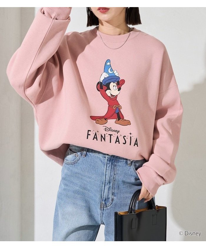 【フリークスストア/FREAK'S STORE】のDISNEY / ディズニー / 『ファンタジア』 / ミッキーマウス / リラックスフィット プリント クルーネックスウェット 【限定展開】 25AW インテリア・キッズ・メンズ・レディースファッション・服の通販 founy(ファニー) 　ファッション　Fashion　レディースファッション　Fashion for Women　トップス・カットソー　Cut & Sew Tops　レディースパーカー・カジュアルフーディー　Casual Hoodies & Sweatshirts　スウェット・クルーネックトップス　Sweatshirts & Crewnecks / Relaxed Fit Sweat Tops　インナー　Innerwear　ヴィンテージ　Vintage Style　カーゴパンツ　Cargo Pants, Utility Pants　グラフィック　Graphic, Graphic Design　シンプル　Simple, Minimal　スウェット / スエット　Sweatshirt, Sweatwear　スラックス　Slacks, Dress Pants　デニム　Denim, Jeans Material　トレンド　Trend, Trending Now　定番　Standard, Basic Item　人気　Popular, Best Seller　ビッグ　Big, Oversized　フィット　Fit, Slim Fit　フロント　Front, Front Design　プリント　Print, Printed Pattern　ボトム　Bottoms, Lower Wear　別注　Limited Edition, Custom Order　リラックス　Relax, Relaxed Fit　ワイド　Wide, Wide Fit　A/W・秋冬　Autumn/Winter　冬　Winter / This Winter　おすすめ　Recommended / Our Picks　2025年　2025　2025-2026秋冬・A/W　Autumn/Winter 2025–26 AW25–26　ピンク|ID: prp329100004773728 ipo3291000000034794289