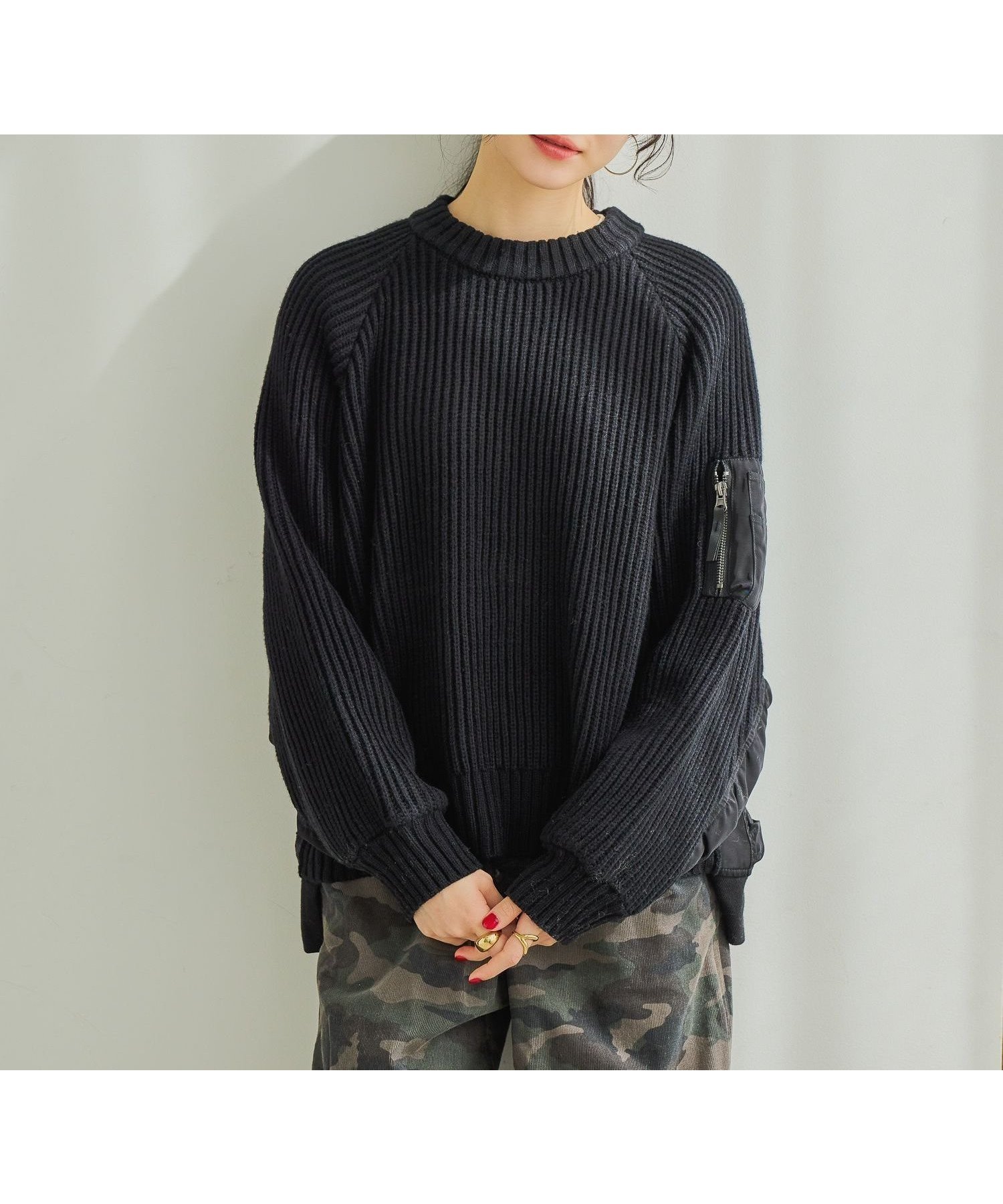 【ニコアンド/niko and】のMA-1ディテールニットプルオーバー インテリア・キッズ・メンズ・レディースファッション・服の通販 founy(ファニー) 　ファッション　Fashion　レディースファッション　Fashion for Women　トップス・カットソー　Cut & Sew Tops　ニット　Knit Tops & Sweaters　カジュアルプルオーバー・ニットトップス　Pullovers & Knit Tops / Casual Pullovers　おすすめ　Recommended / Our Picks　トレンド　Trend, Trending Now　ドッキング　Docking, Mixed Material　ブルゾン　Blouson, Bomber Jacket　プリーツ　Pleats, Pleated　ミリタリー　Military, Army Style　今季　This Season, Current Season　ブラック|ID: prp329100004773781 ipo3291000000034596364