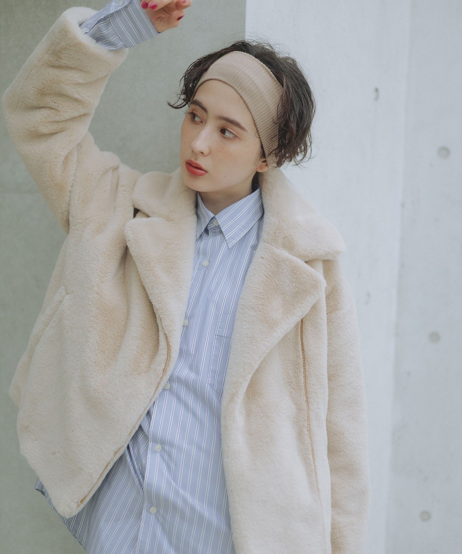 【ビーミングライフストアバイビームス/B:MING LIFE STORE by BEAMS】のファー ブルゾン 25AW 秋冬 軽量 防寒 アウター インテリア・キッズ・メンズ・レディースファッション・服の通販 founy(ファニー) 　ファッション　Fashion　レディースファッション　Fashion for Women　アウター　Coat / Outerwear Collection　ブルゾンジャケット・スポーティアウター　Blouson Jackets　クール　Cool, Chic　軽量　Lightweight, Ultra Light　シンプル　Simple, Minimal　デニム　Denim, Jeans Material　なめらか　Smooth, Silky Texture　フェイクファー　Faux Fur, Imitation Fur　ブルゾン　Blouson, Bomber Jacket　ポケット　Pocket, Pocket Detail　防寒　Cold Protection, Winter-Ready　ミックス　Mix, Mixed Style　ライダース　Riders　冬　Winter / This Winter　A/W・秋冬　Autumn/Winter　再入荷　Restock / Back in Stock　おすすめ　Recommended / Our Picks　エレガント 上品　Elegant　2025年　2025　2025-2026秋冬・A/W　Autumn/Winter 2025–26 AW25–26　IVORY|ID: prp329100004773820 ipo3291000000034717545