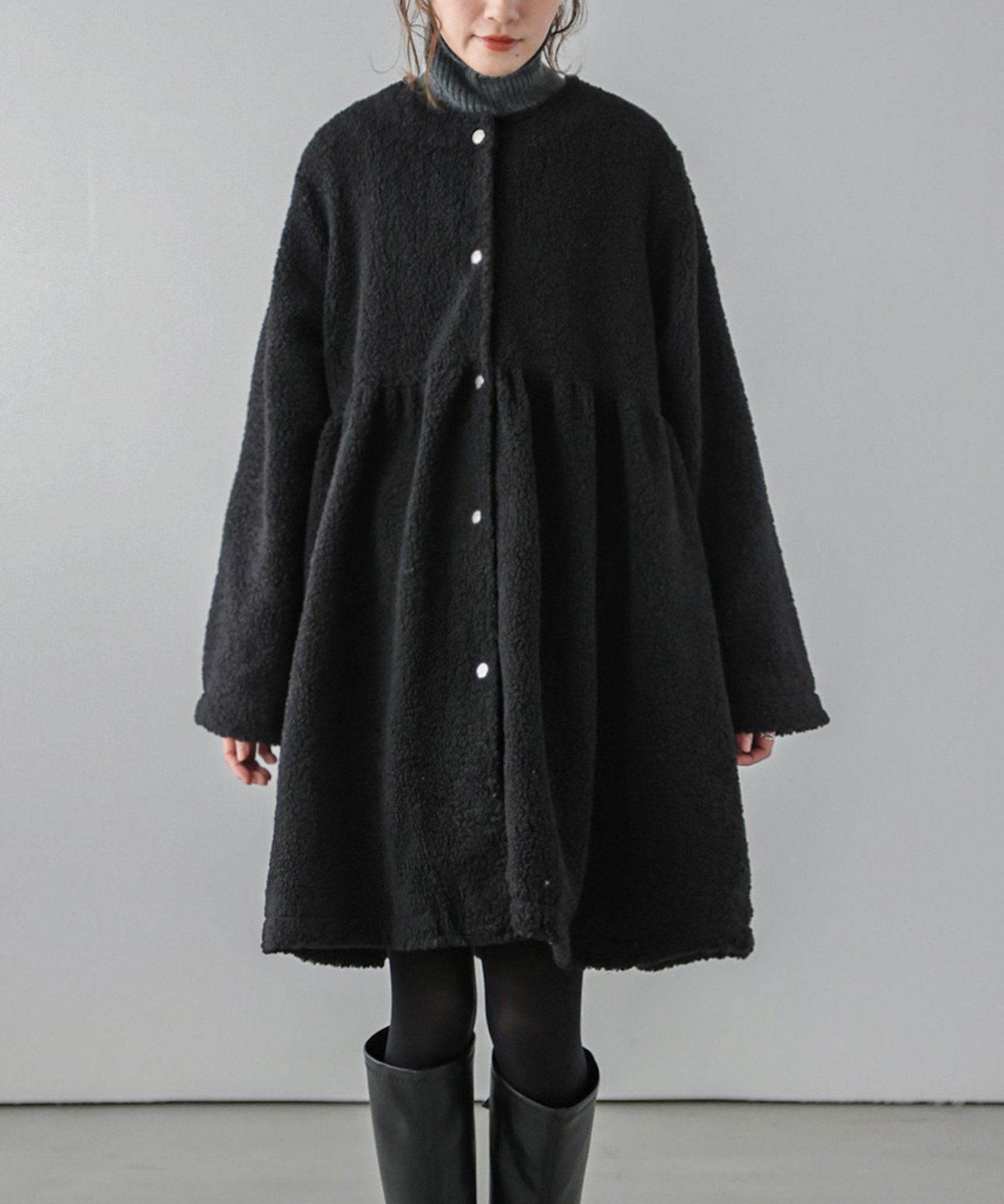 【ラジュール/Lajour】のペプラムボアコート インテリア・キッズ・メンズ・レディースファッション・服の通販 founy(ファニー) ファッション Fashion レディースファッション Fashion for Women アウター Coat / Outerwear Collection コート・ロングコート・ピーコート Long Coats, Peacoats & More おすすめ Recommended / Our Picks ショート Short, Short Length スキニー Skinny, Slim Fit チュニック Tunic, Long Top ペプラム Peplum, Flared Hem モコモコ Fuzzy, Fluffy 切替 Switching, Contrast Panel ブラック|ID: prp329100004773942 ipo3291000000034599179